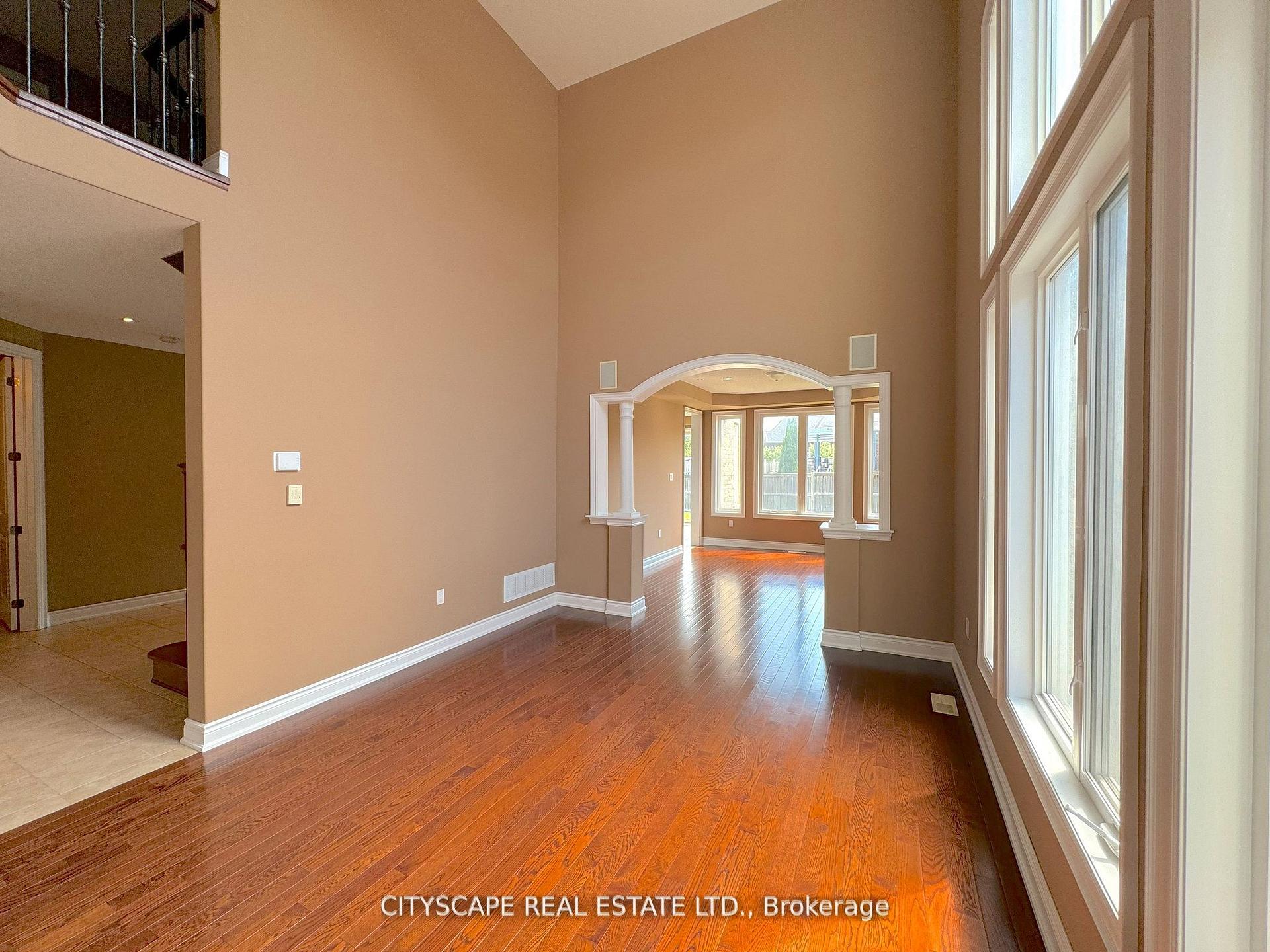 Photo 11 of 1749 Angus Street, Innisfil, Alcona — HOMEH