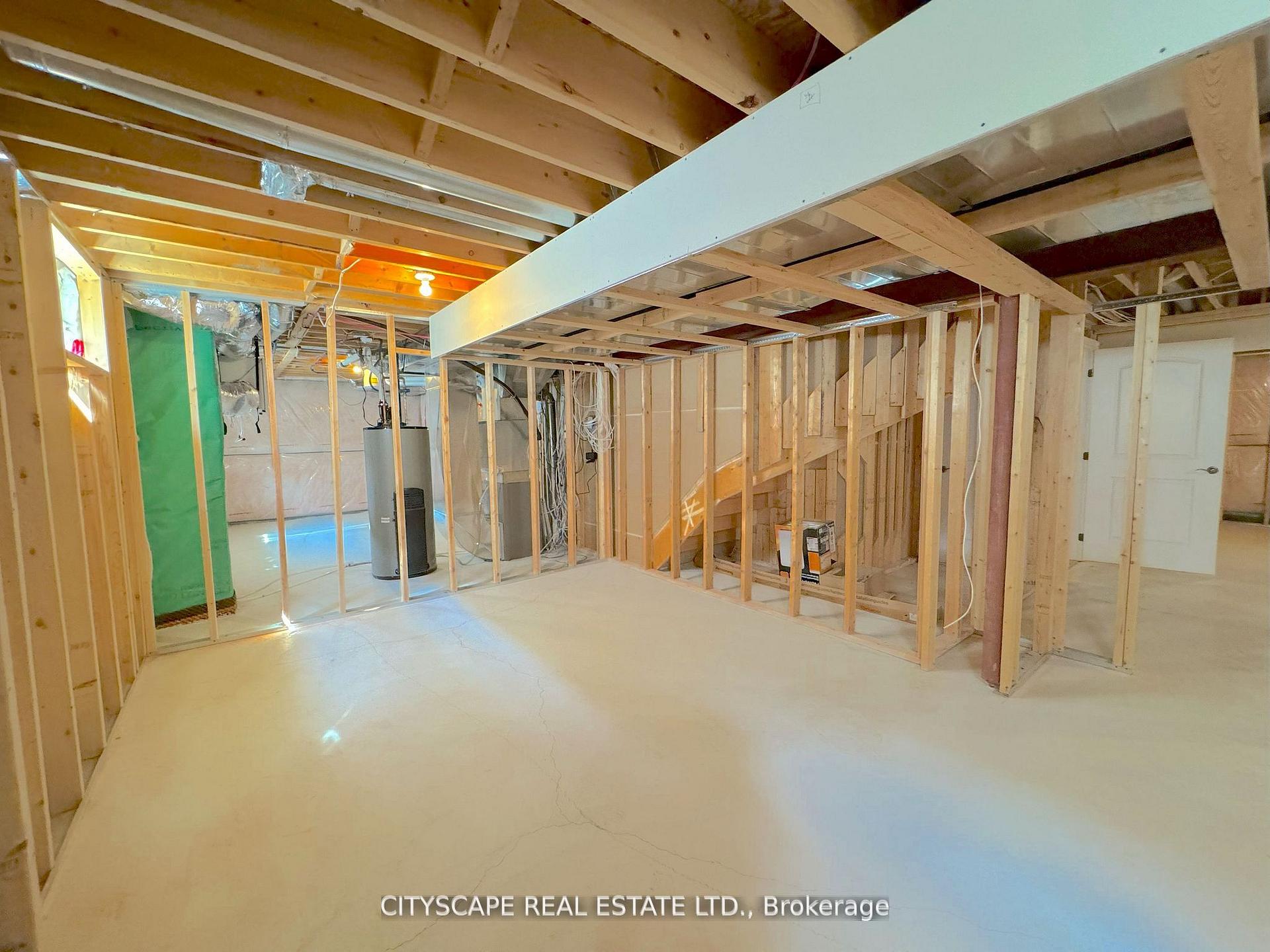 Photo 32 of 1749 Angus Street, Innisfil, Alcona — HOMEH