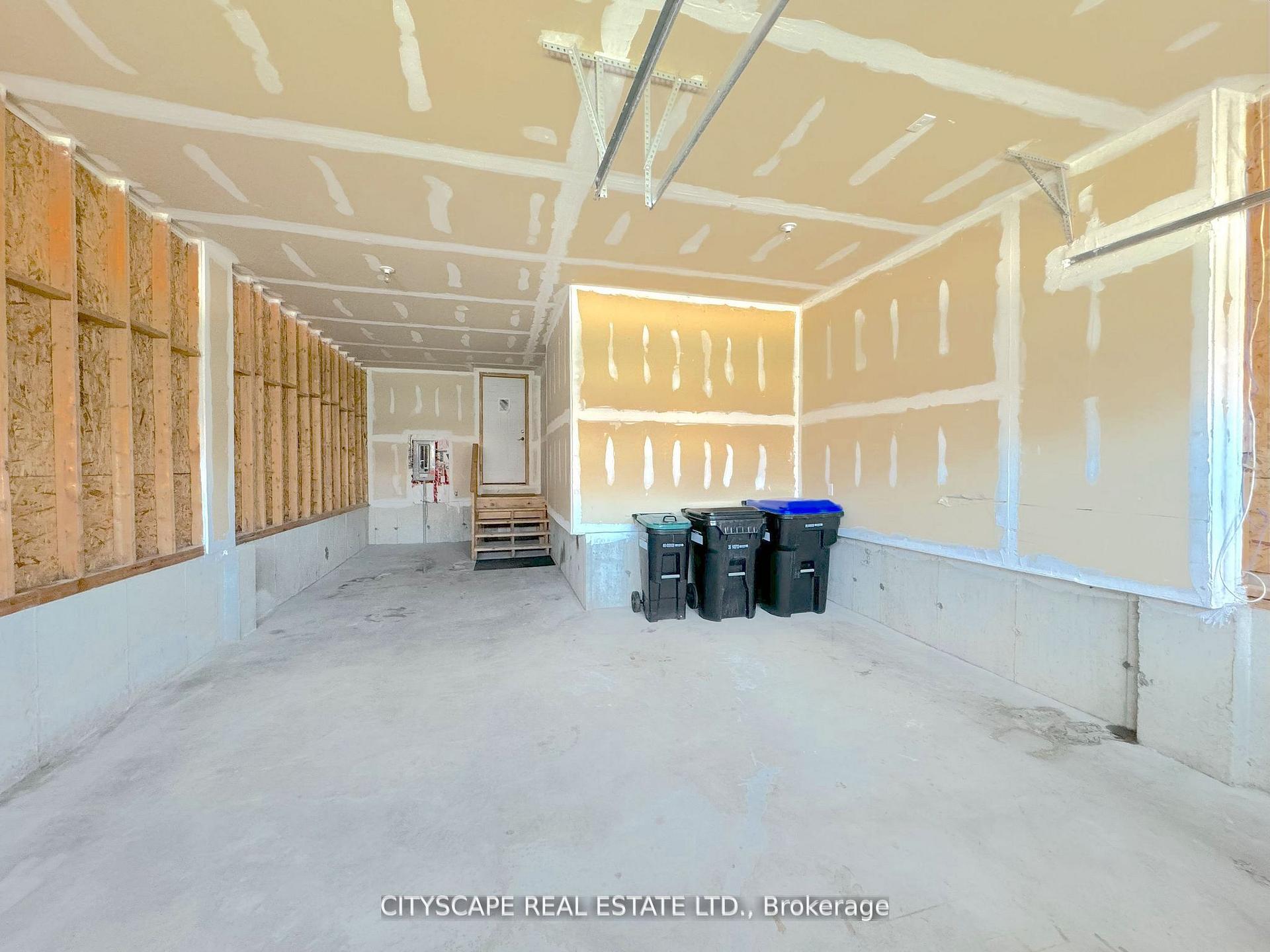 Photo 31 of 1749 Angus Street, Innisfil, Alcona — HOMEH