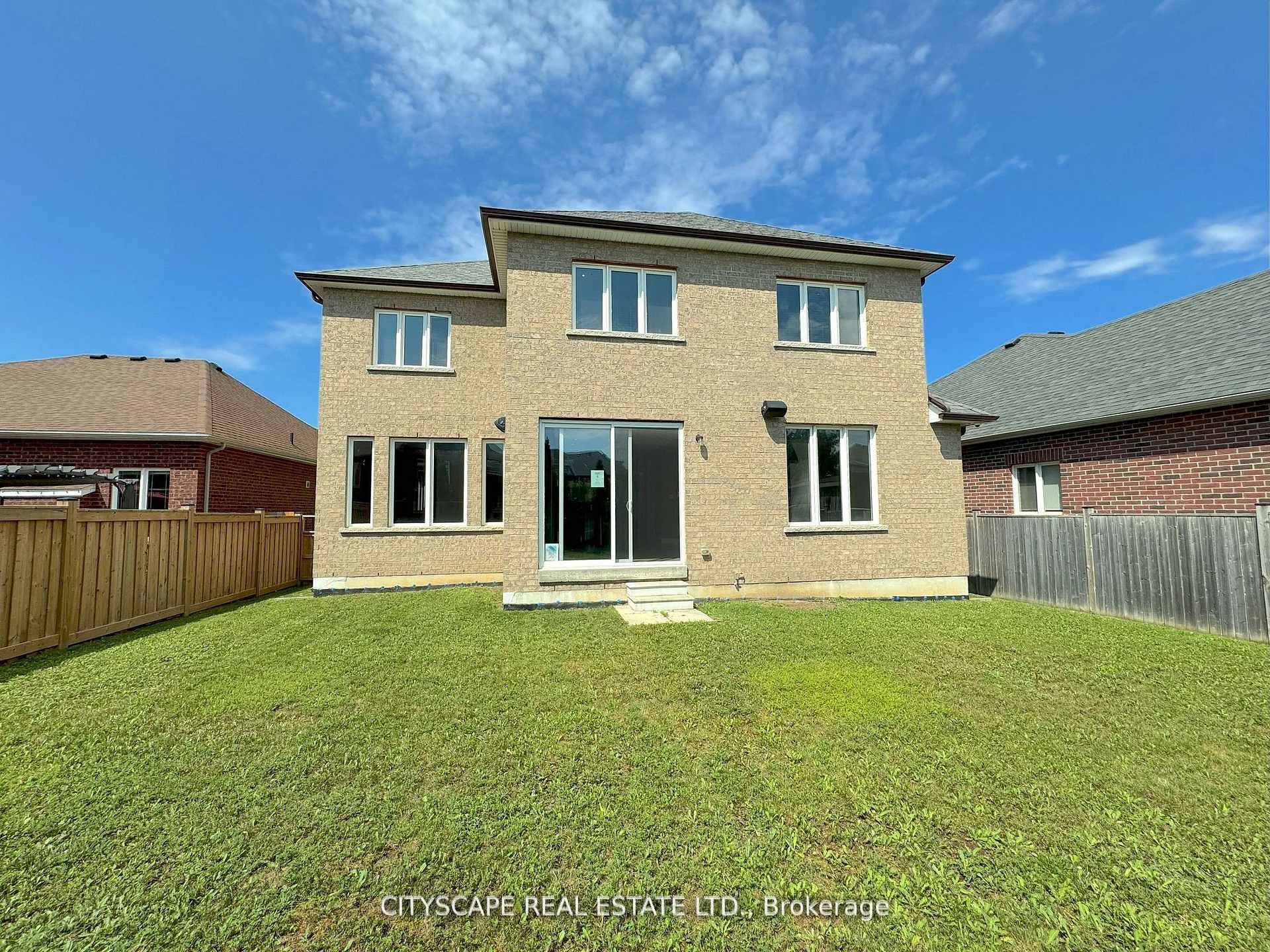 Photo 35 of 1749 Angus Street, Innisfil, Alcona — HOMEH