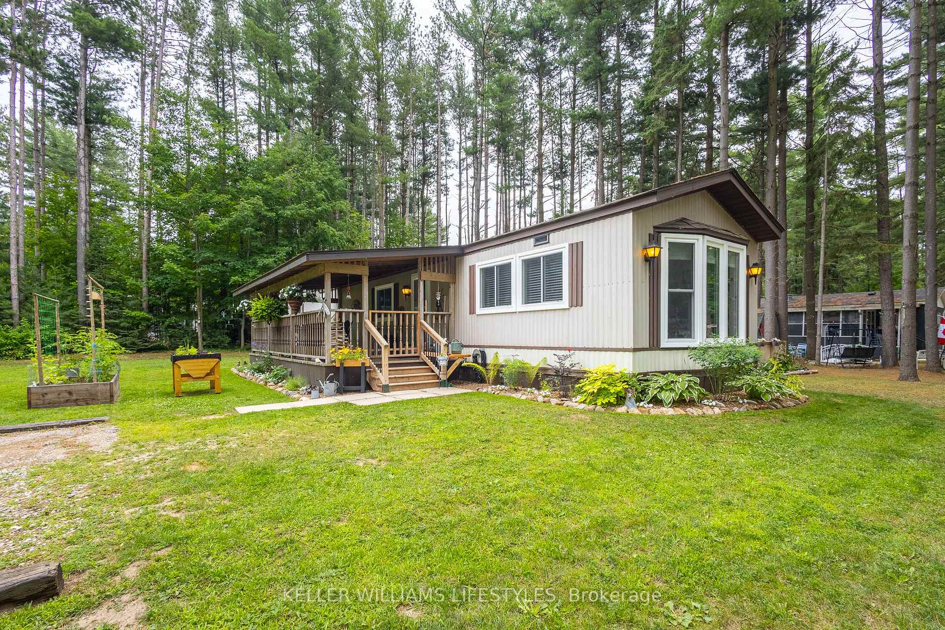 Photo 6 of 202 Chestnut Drive, Central Huron, Goderich Twp — HOMEH