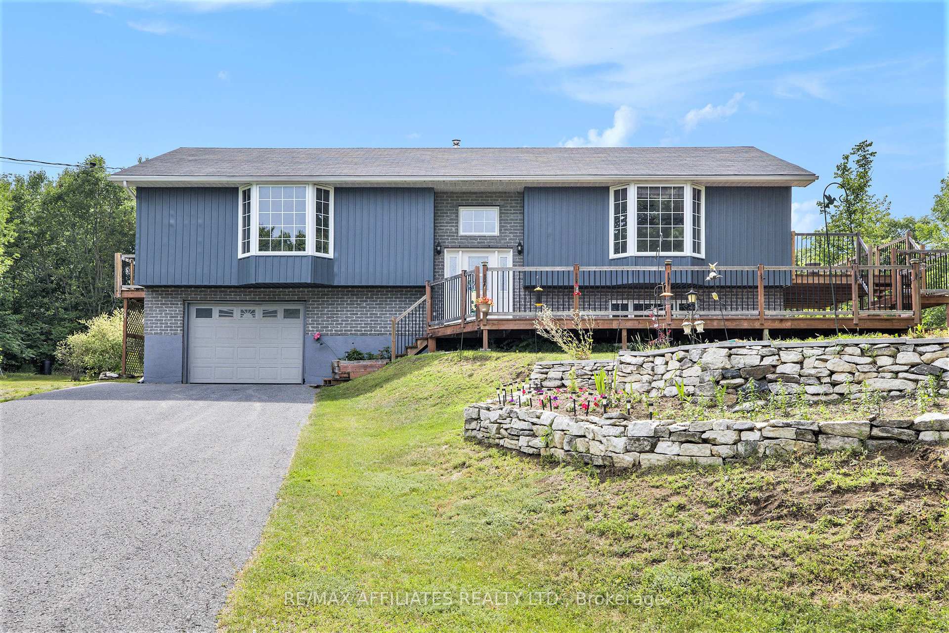 Photo 4 of 13481 38 Highway, Central Frontenac, Frontenac Centre — HOMEH