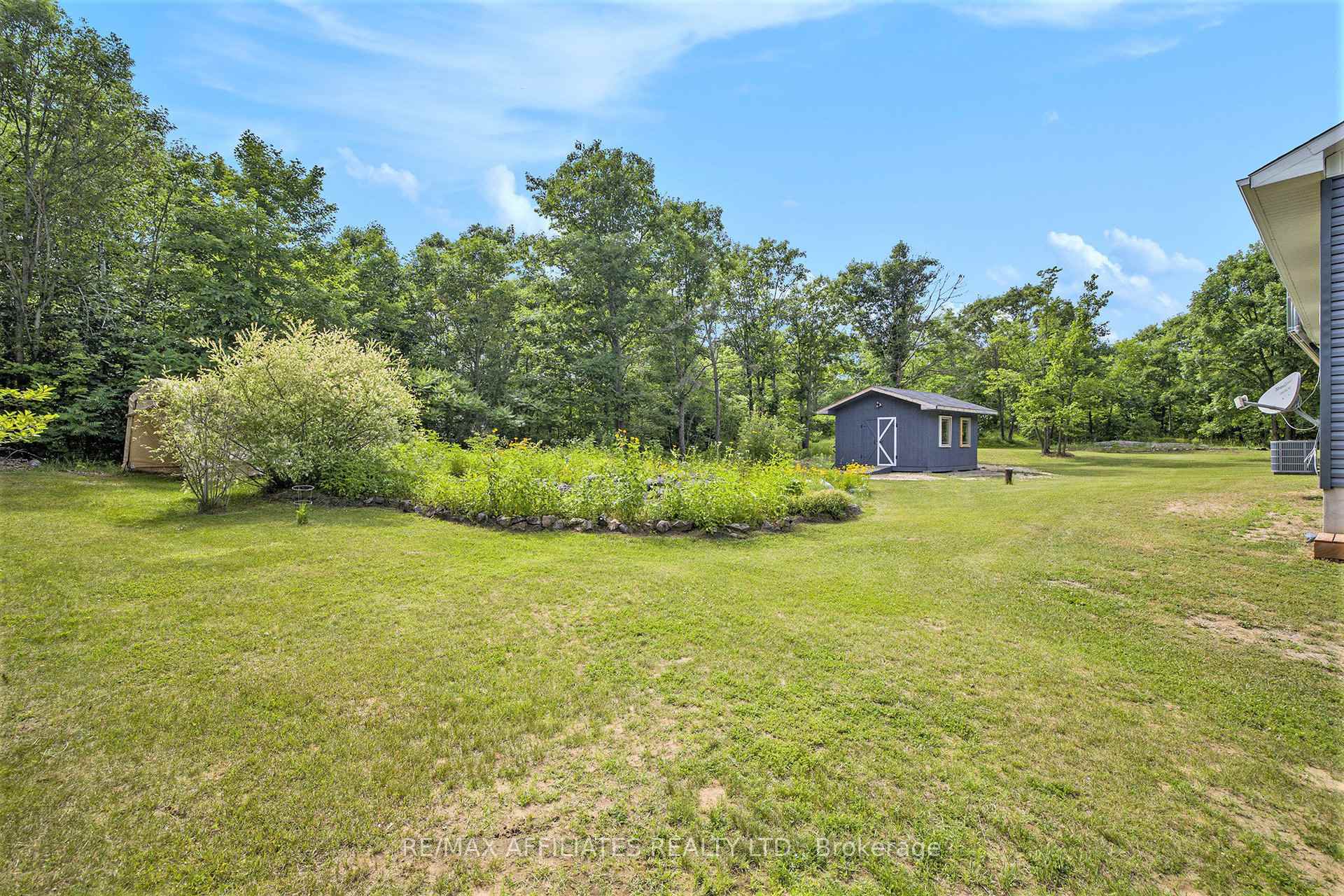 Photo 33 of 13481 38 Highway, Central Frontenac, Frontenac Centre — HOMEH