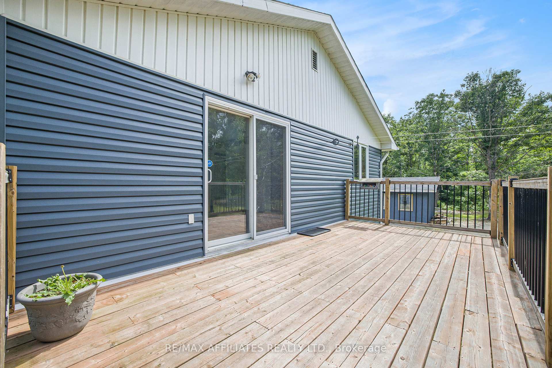 Photo 29 of 13481 38 Highway, Central Frontenac, Frontenac Centre — HOMEH