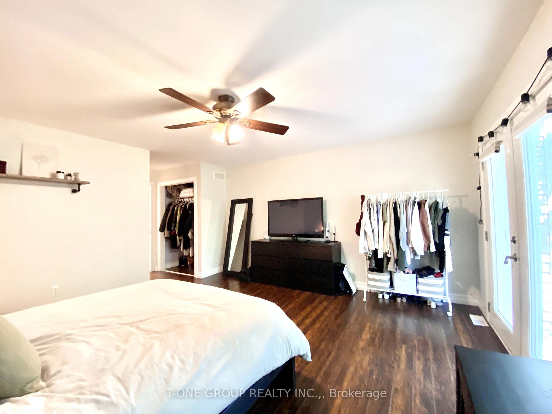 Photo 16 of Unit Back, 251 Cox Mill Road, Barrie, Innis-Shore — HOMEH
