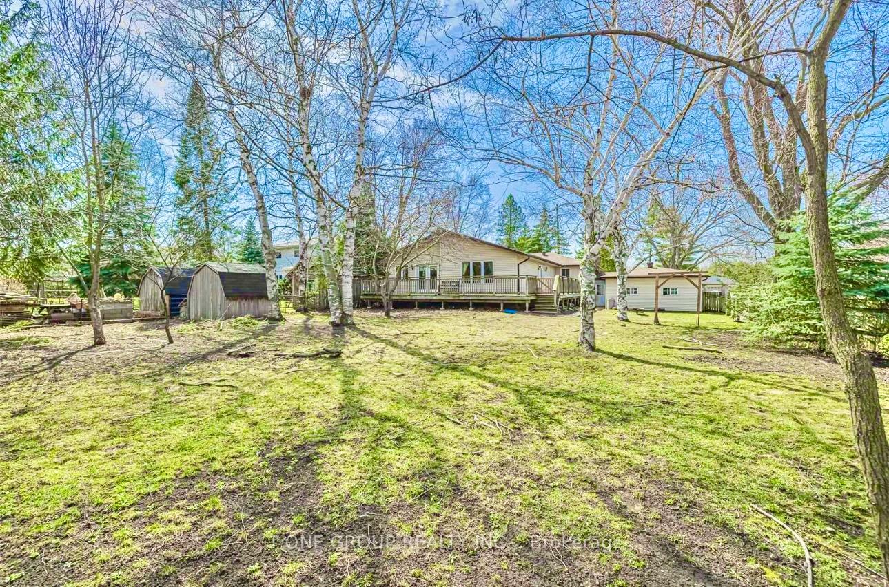 Photo 24 of Unit Back, 251 Cox Mill Road, Barrie, Innis-Shore — HOMEH