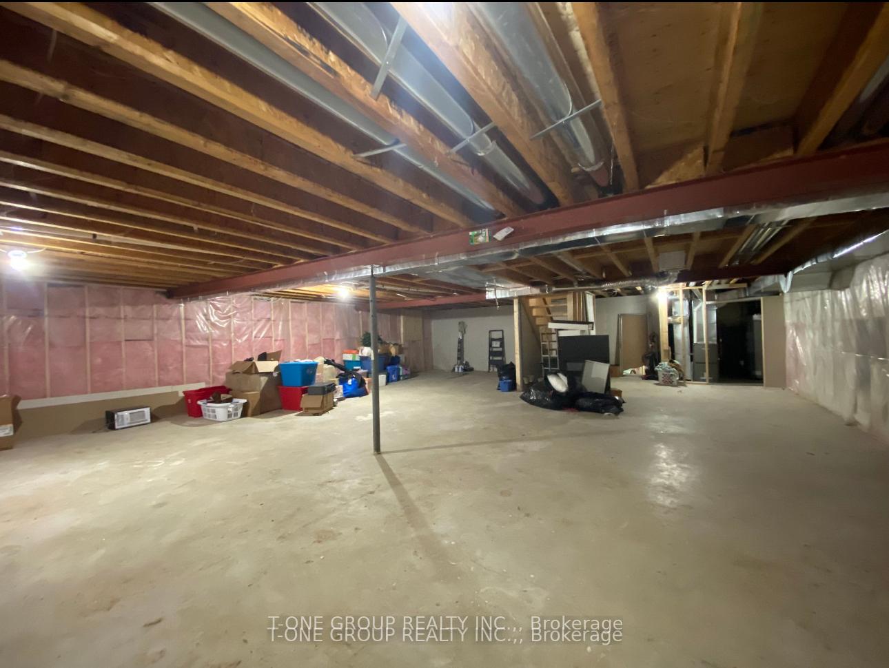 Photo 26 of Unit Back, 251 Cox Mill Road, Barrie, Innis-Shore — HOMEH
