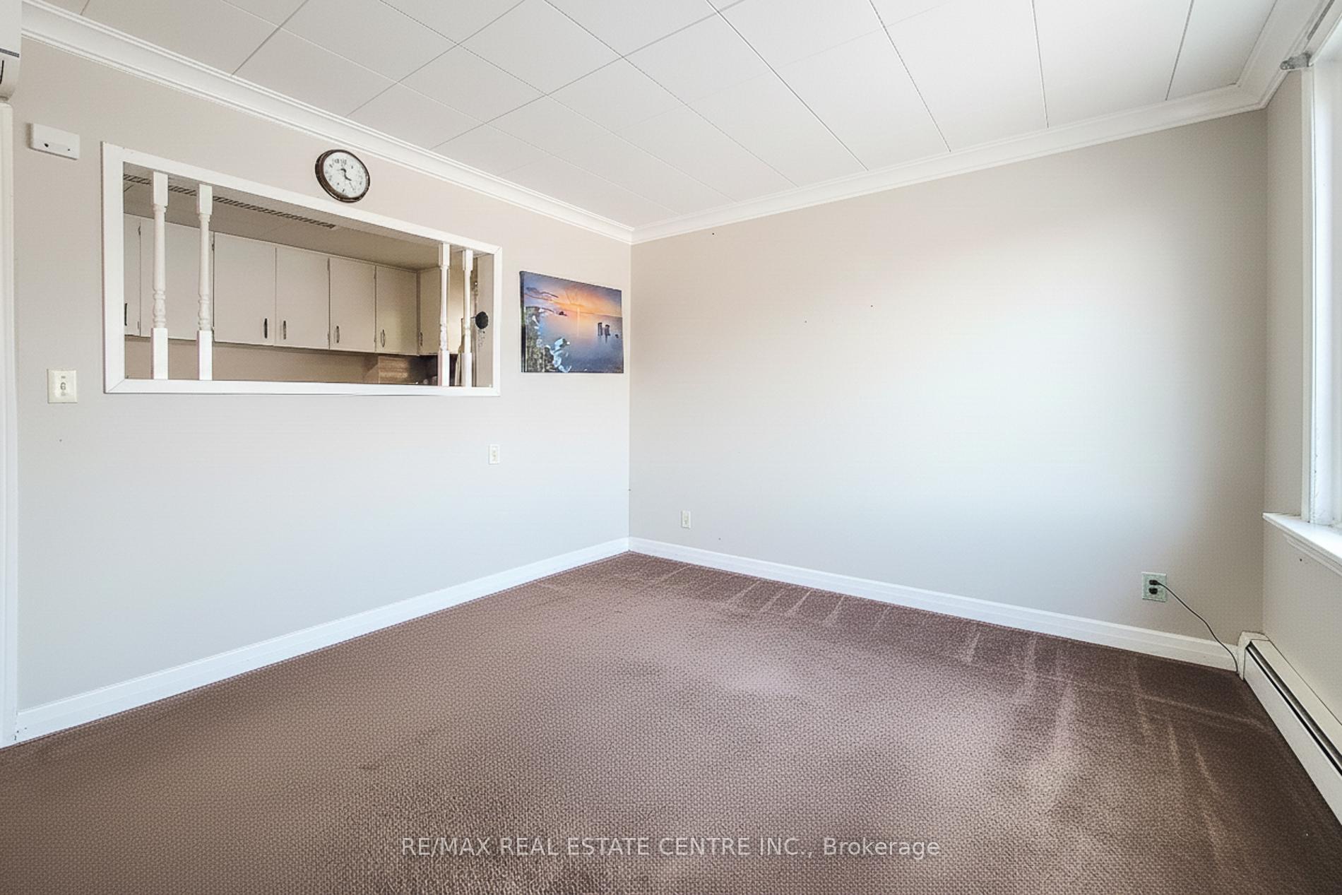 Photo 8 of 558 Barnaby Street, Hamilton, Parkview — HOMEH