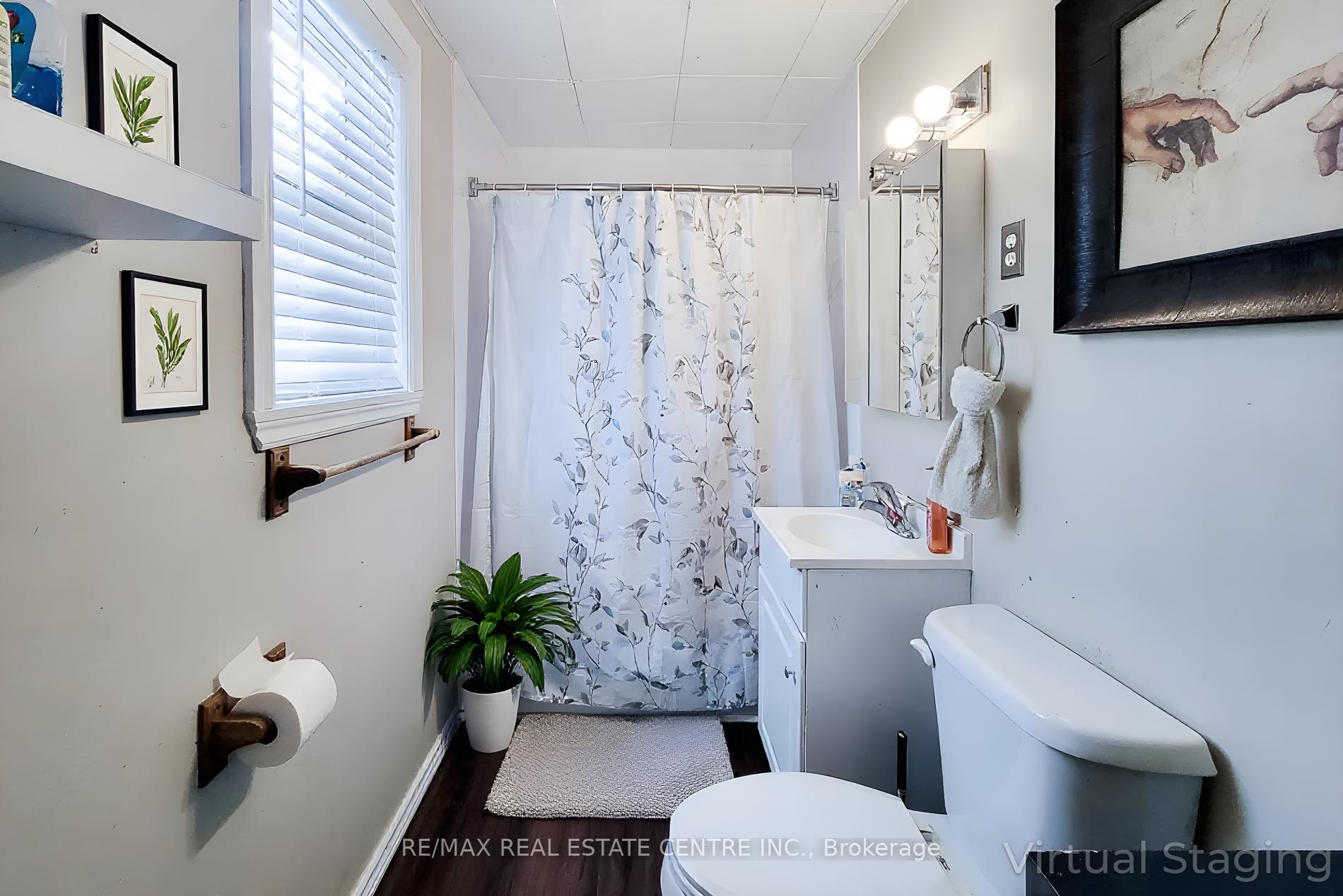 Photo 26 of 558 Barnaby Street, Hamilton, Parkview — HOMEH
