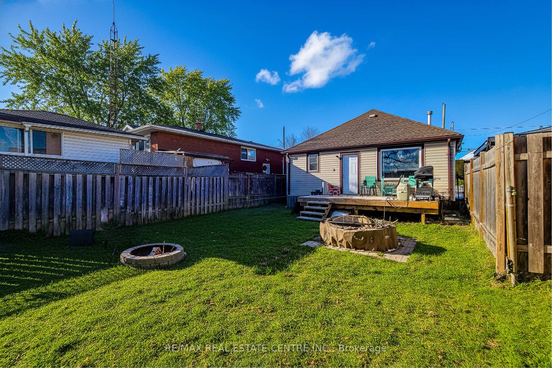 Photo 30 of 558 Barnaby Street, Hamilton, Parkview — HOMEH