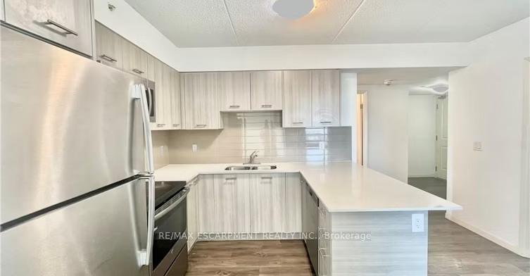 Photo 2 of Unit 302, 220 Cannon Street E, Hamilton, Beasley — HOMEH
