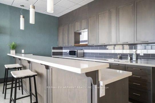 Photo 12 of Unit 302, 220 Cannon Street E, Hamilton, Beasley — HOMEH