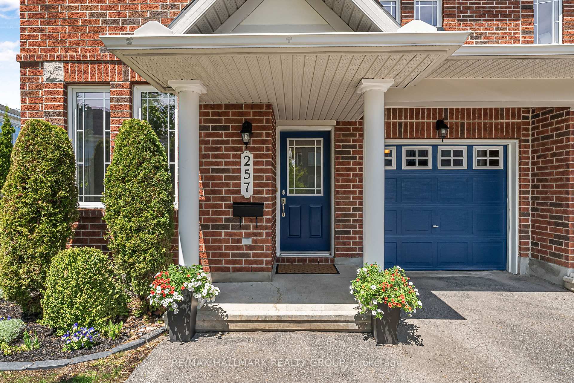 Photo 3 of 257 Moss Grove Street, Ottawa, Barrhaven - Strandherd — HOMEH