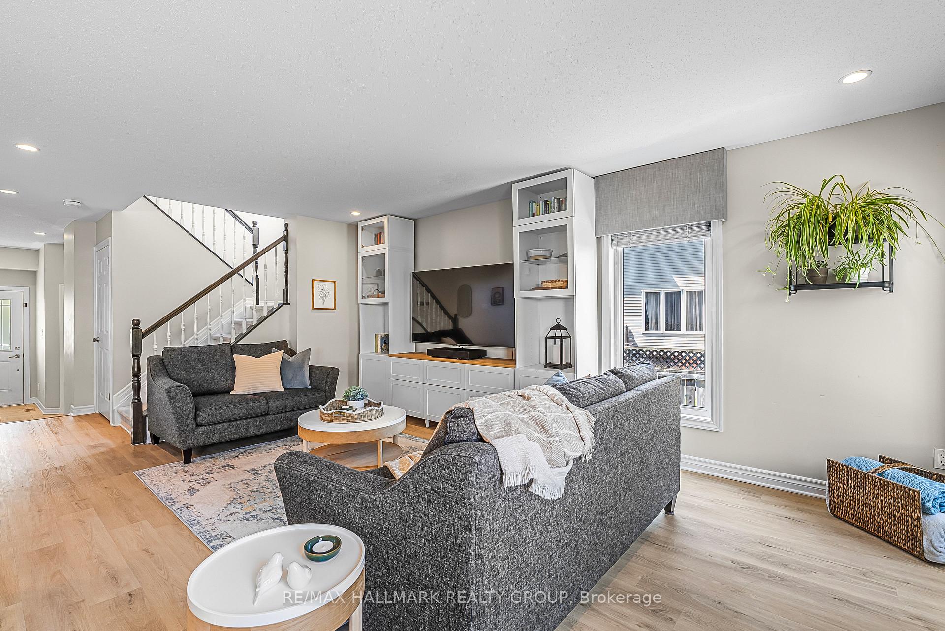 Photo 11 of 257 Moss Grove Street, Ottawa, Barrhaven - Strandherd — HOMEH