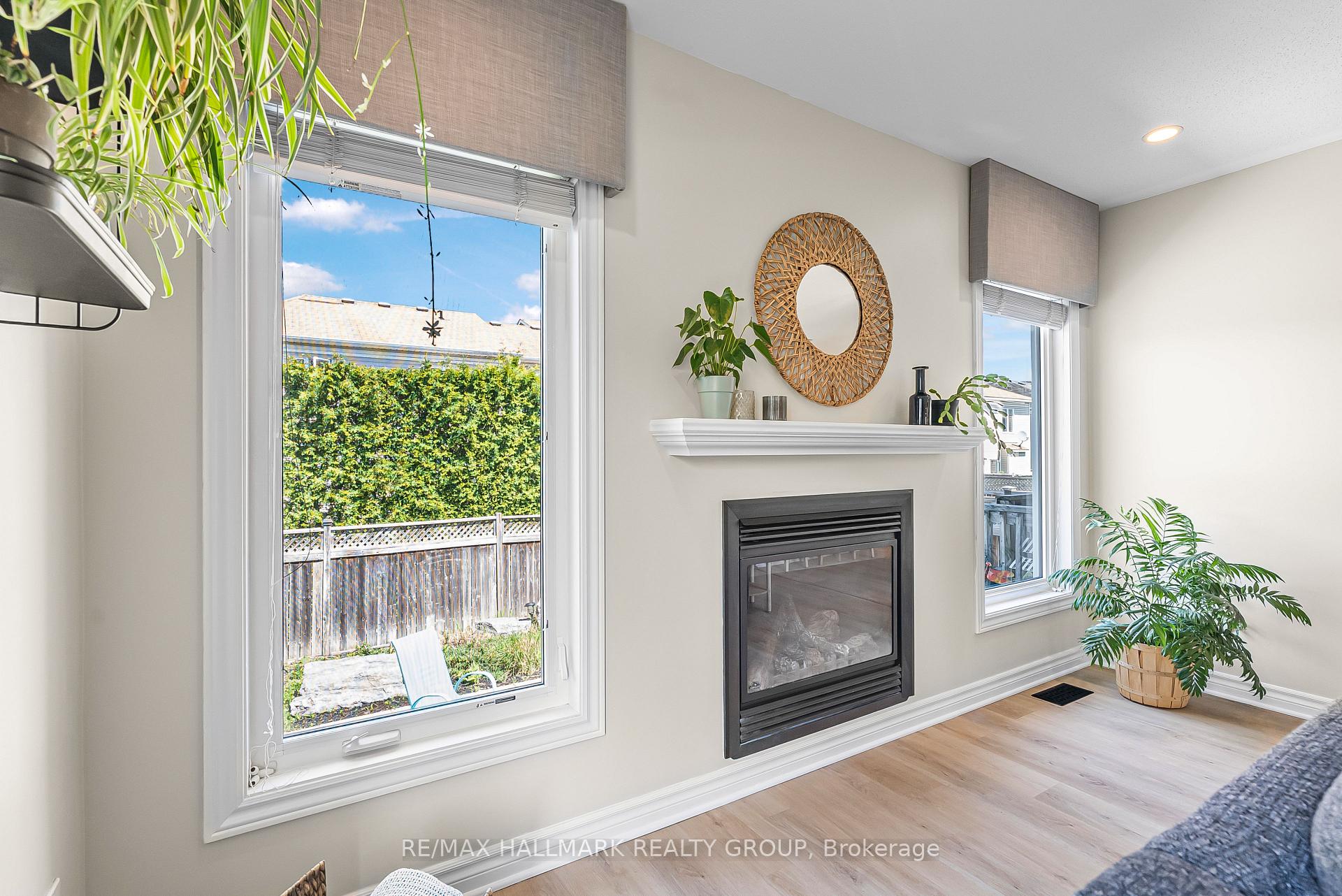 Photo 12 of 257 Moss Grove Street, Ottawa, Barrhaven - Strandherd — HOMEH