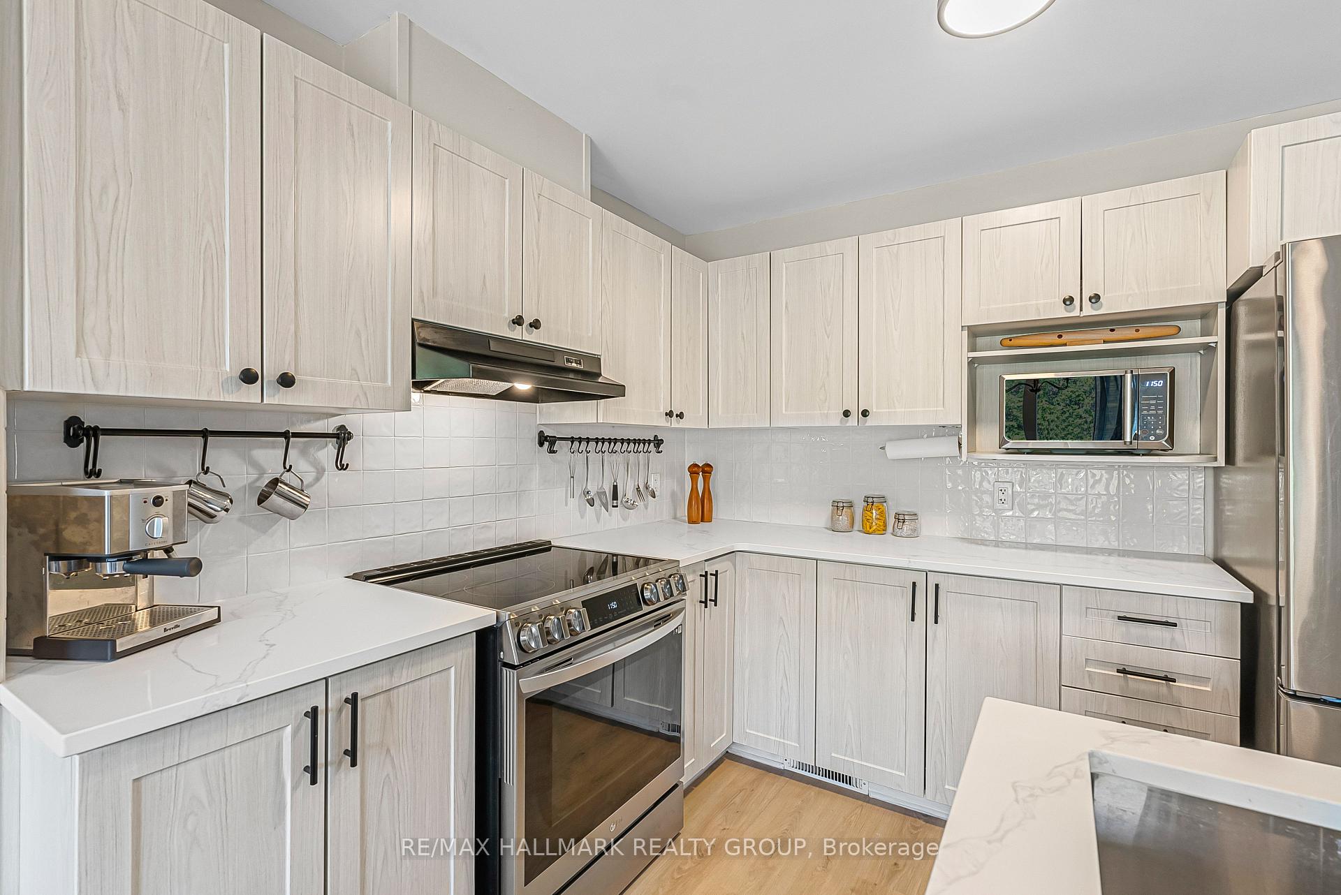 Photo 18 of 257 Moss Grove Street, Ottawa, Barrhaven - Strandherd — HOMEH
