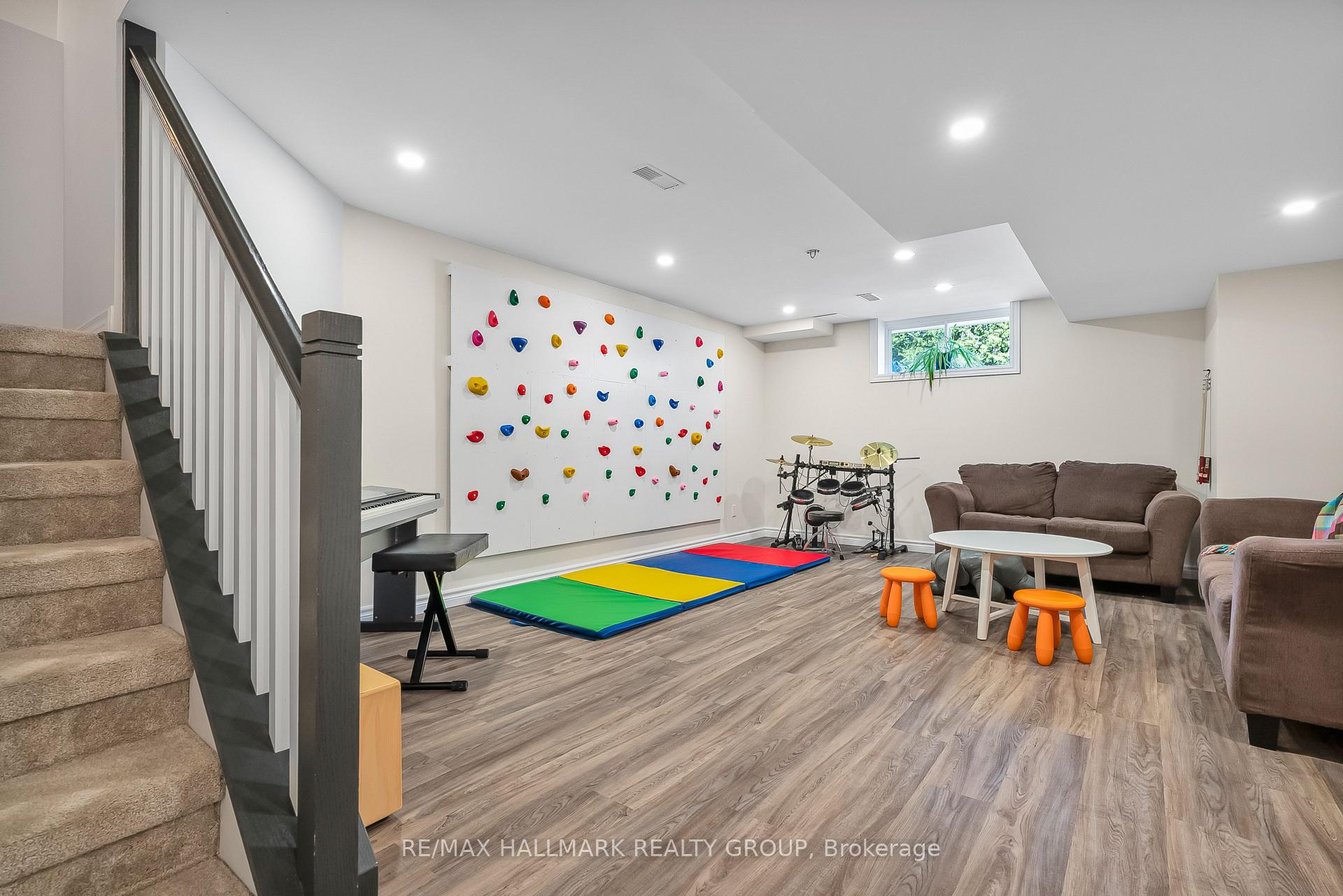Photo 38 of 257 Moss Grove Street, Ottawa, Barrhaven - Strandherd — HOMEH