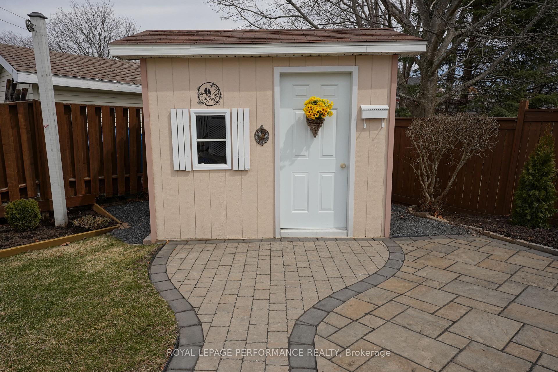 Photo 9 of 1761 MacIntyre Avenue, Cornwall — HOMEH