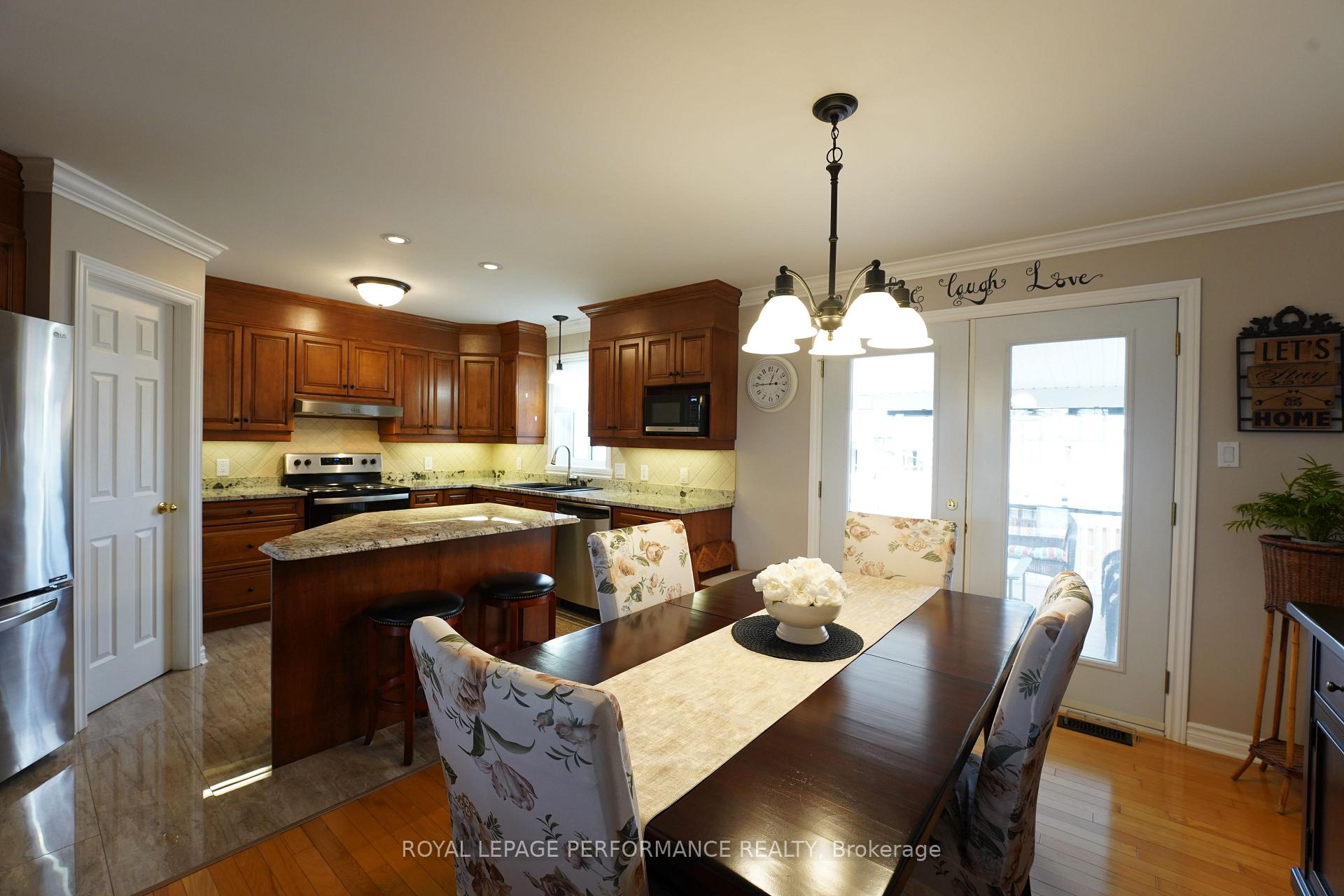Photo 15 of 1761 MacIntyre Avenue, Cornwall — HOMEH