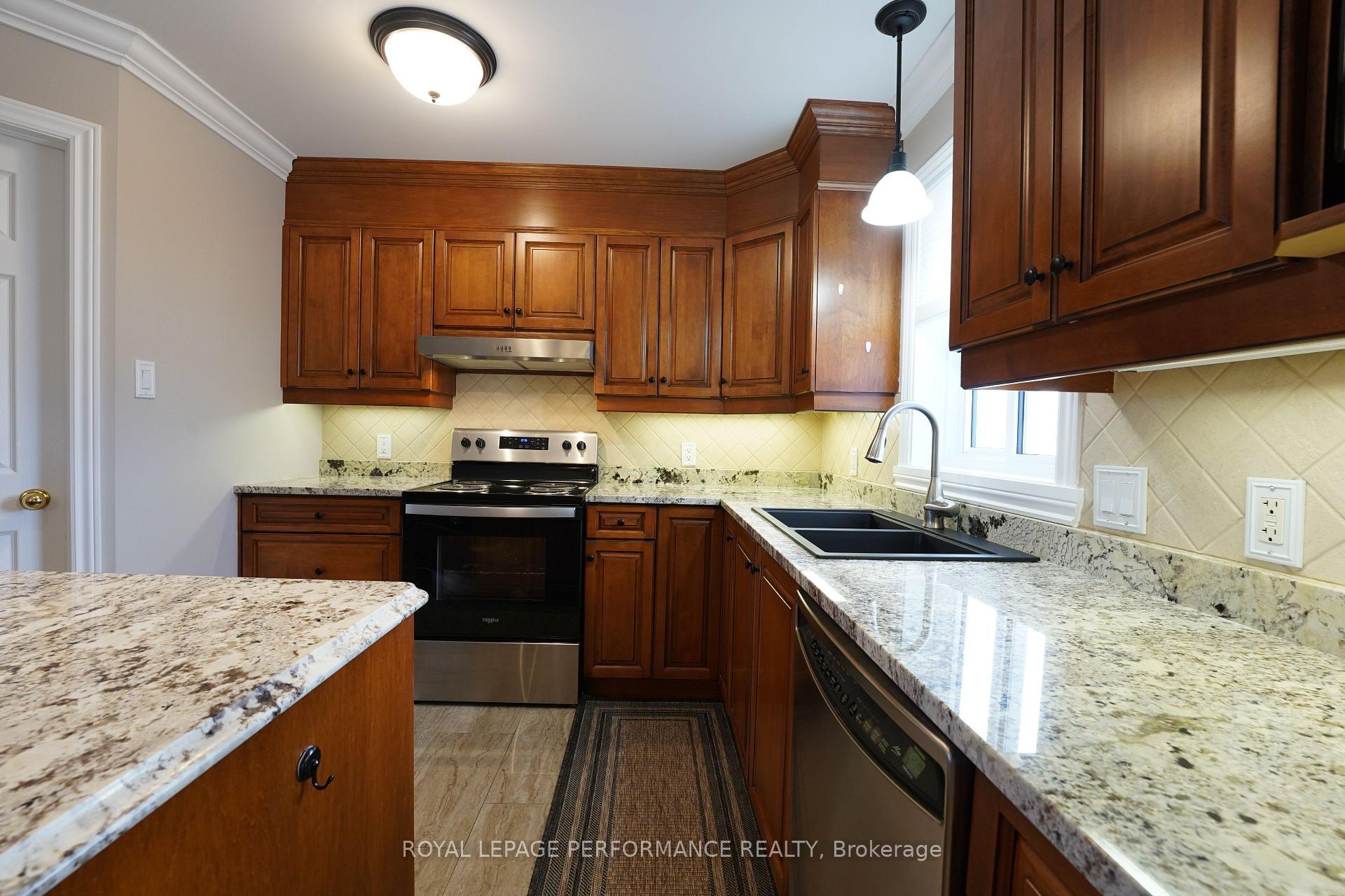 Photo 16 of 1761 MacIntyre Avenue, Cornwall — HOMEH