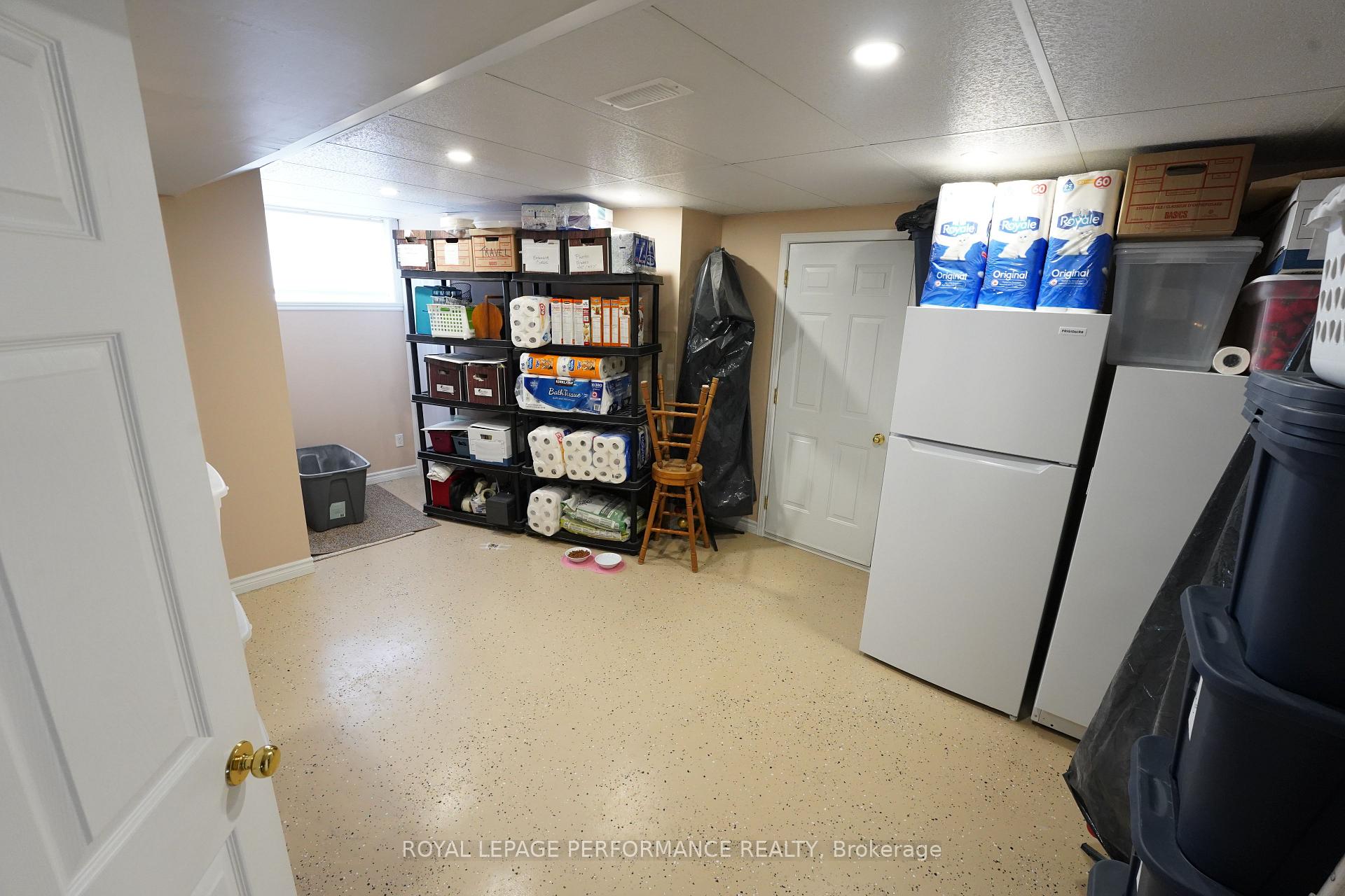 Photo 35 of 1761 MacIntyre Avenue, Cornwall — HOMEH