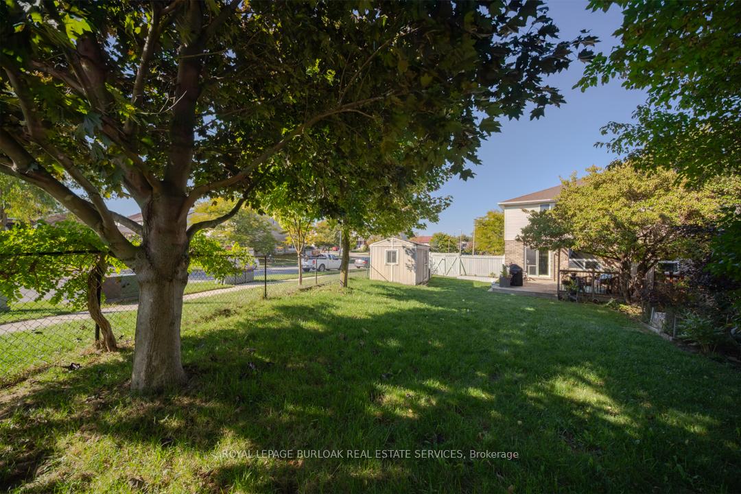 Photo 5 of 118 Silurian Drive, Guelph, Grange Road — HOMEH
