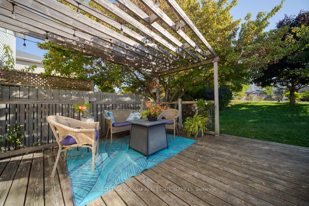 Photo 8 of 118 Silurian Drive, Guelph, Grange Road — HOMEH