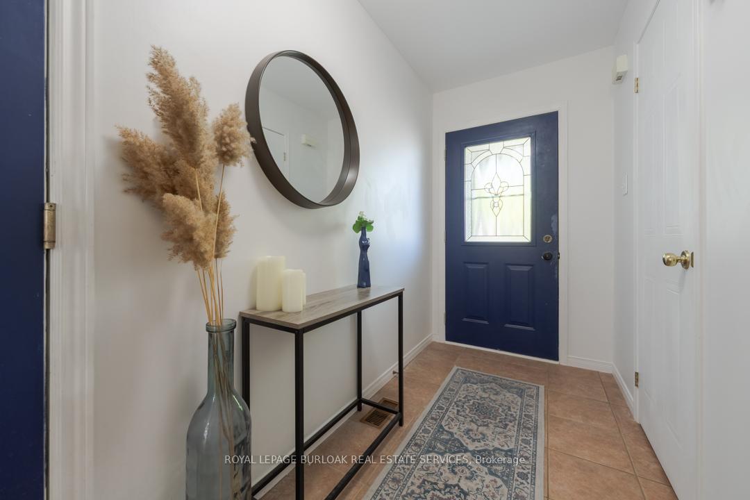 Photo 23 of 118 Silurian Drive, Guelph, Grange Road — HOMEH