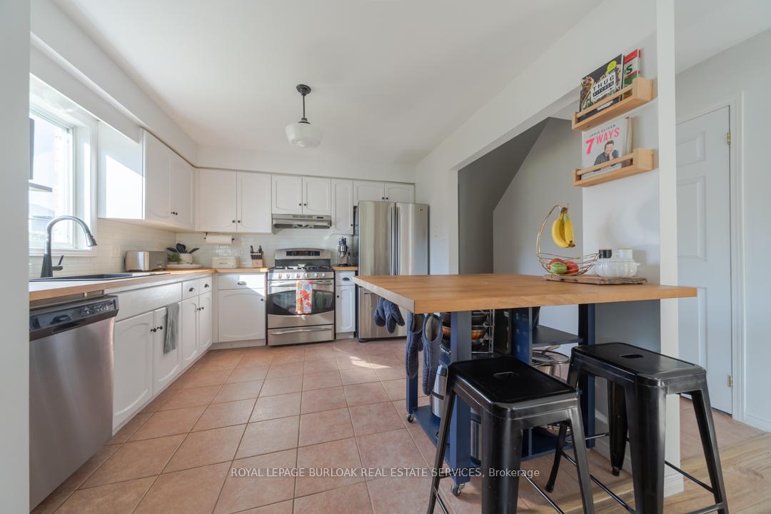 Photo 27 of 118 Silurian Drive, Guelph, Grange Road — HOMEH