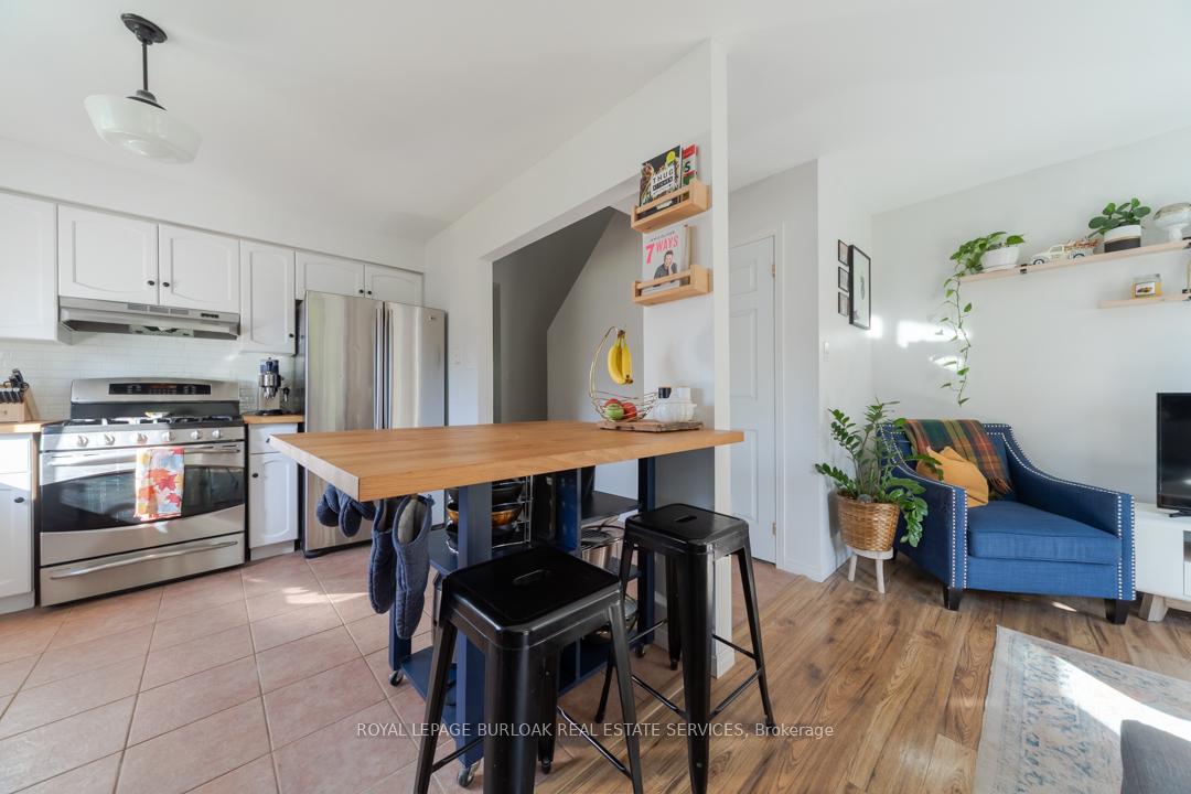 Photo 28 of 118 Silurian Drive, Guelph, Grange Road — HOMEH