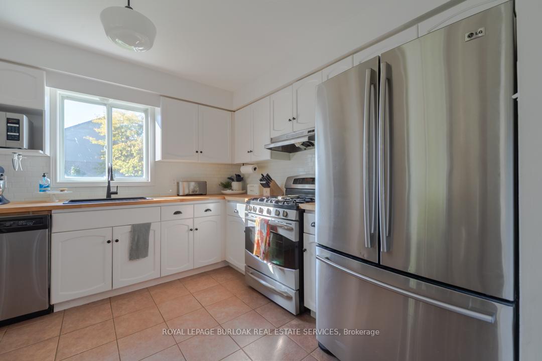 Photo 30 of 118 Silurian Drive, Guelph, Grange Road — HOMEH