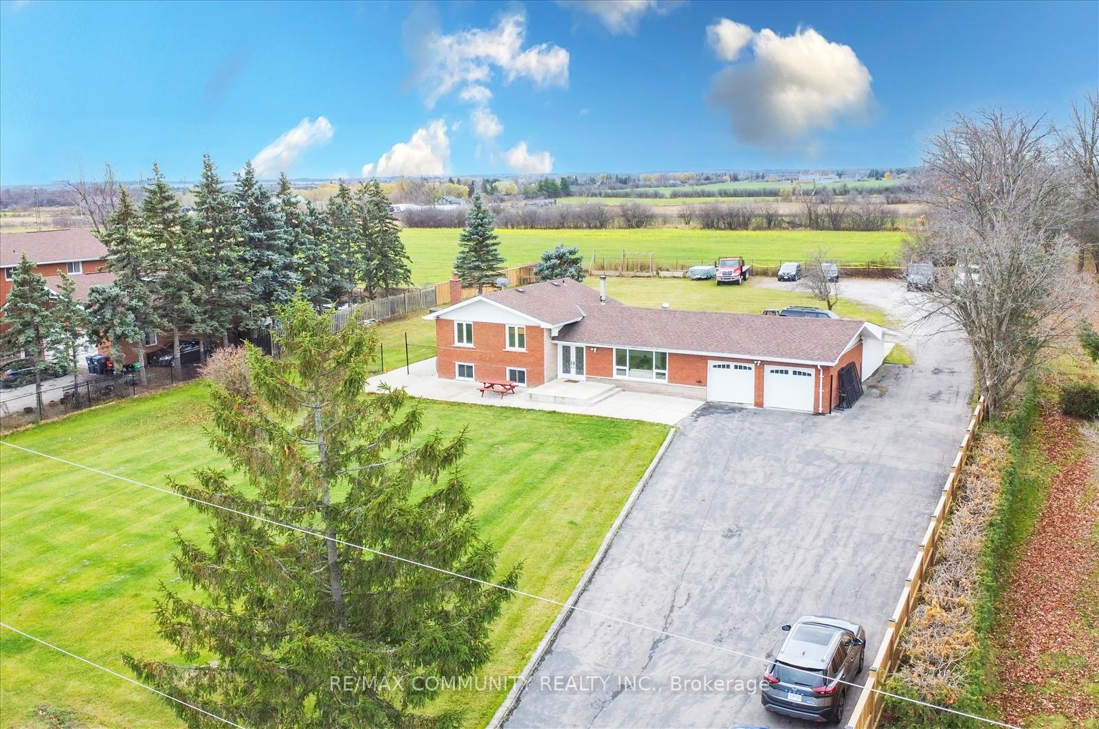 Photo 2 of 13096 Centreville Creek Road, Caledon, Rural Caledon — HOMEH