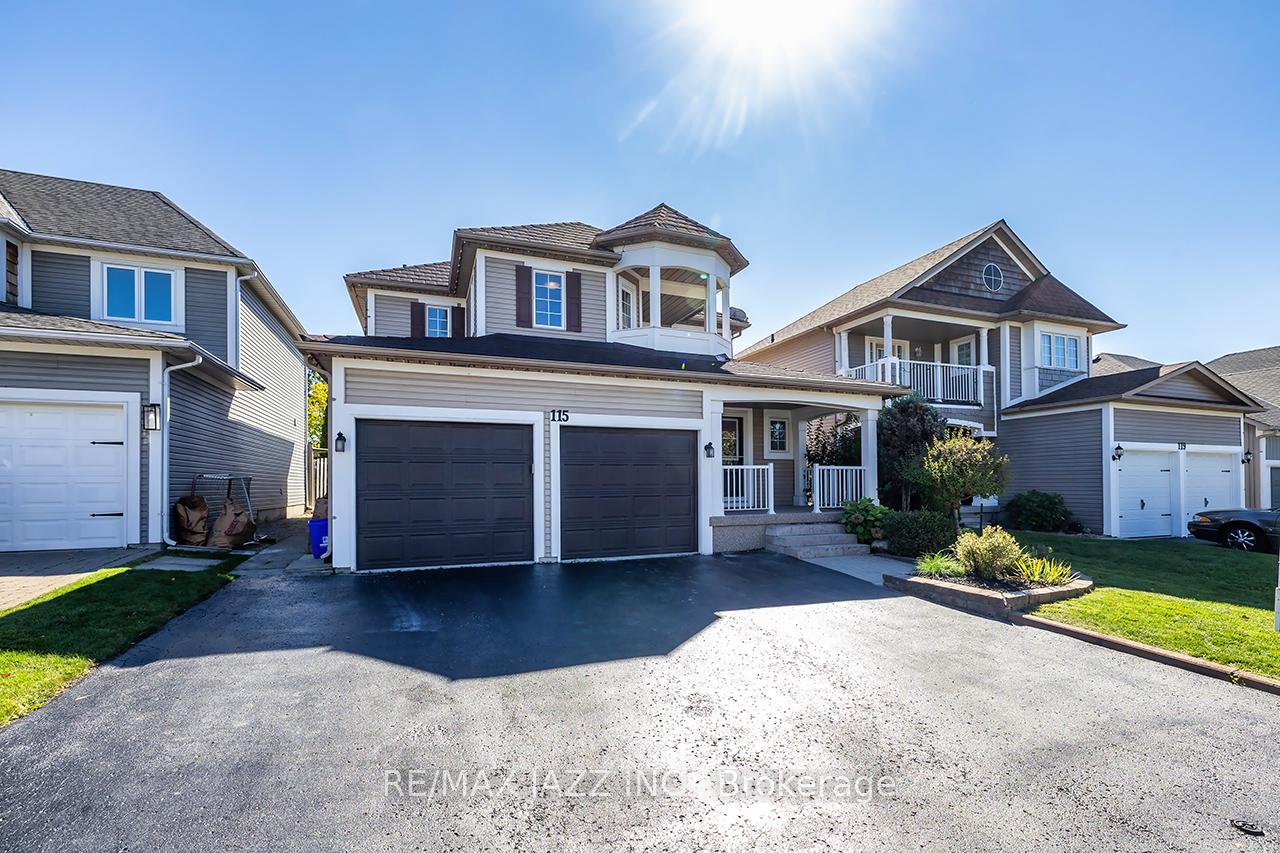 Photo 2 of 115 Padfield Drive, Clarington, Bowmanville — HOMEH