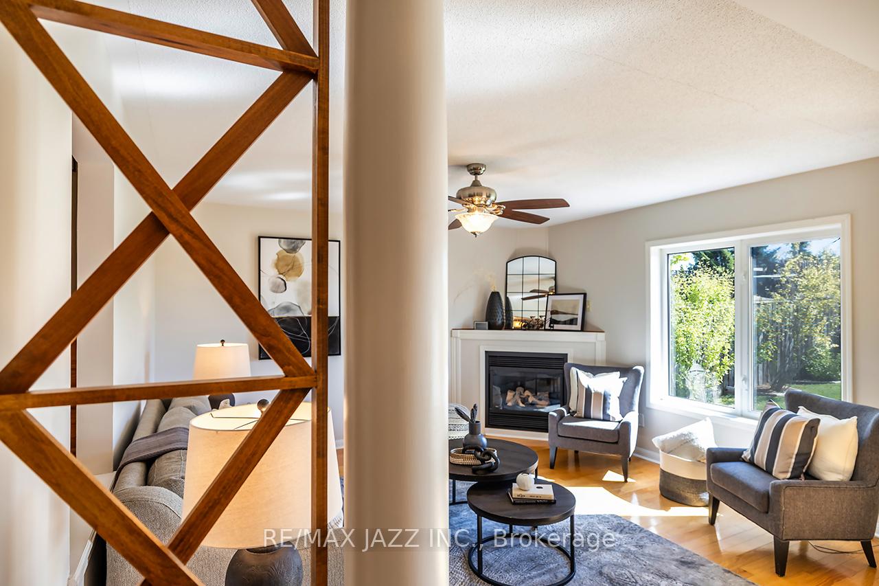 Photo 11 of 115 Padfield Drive, Clarington, Bowmanville — HOMEH