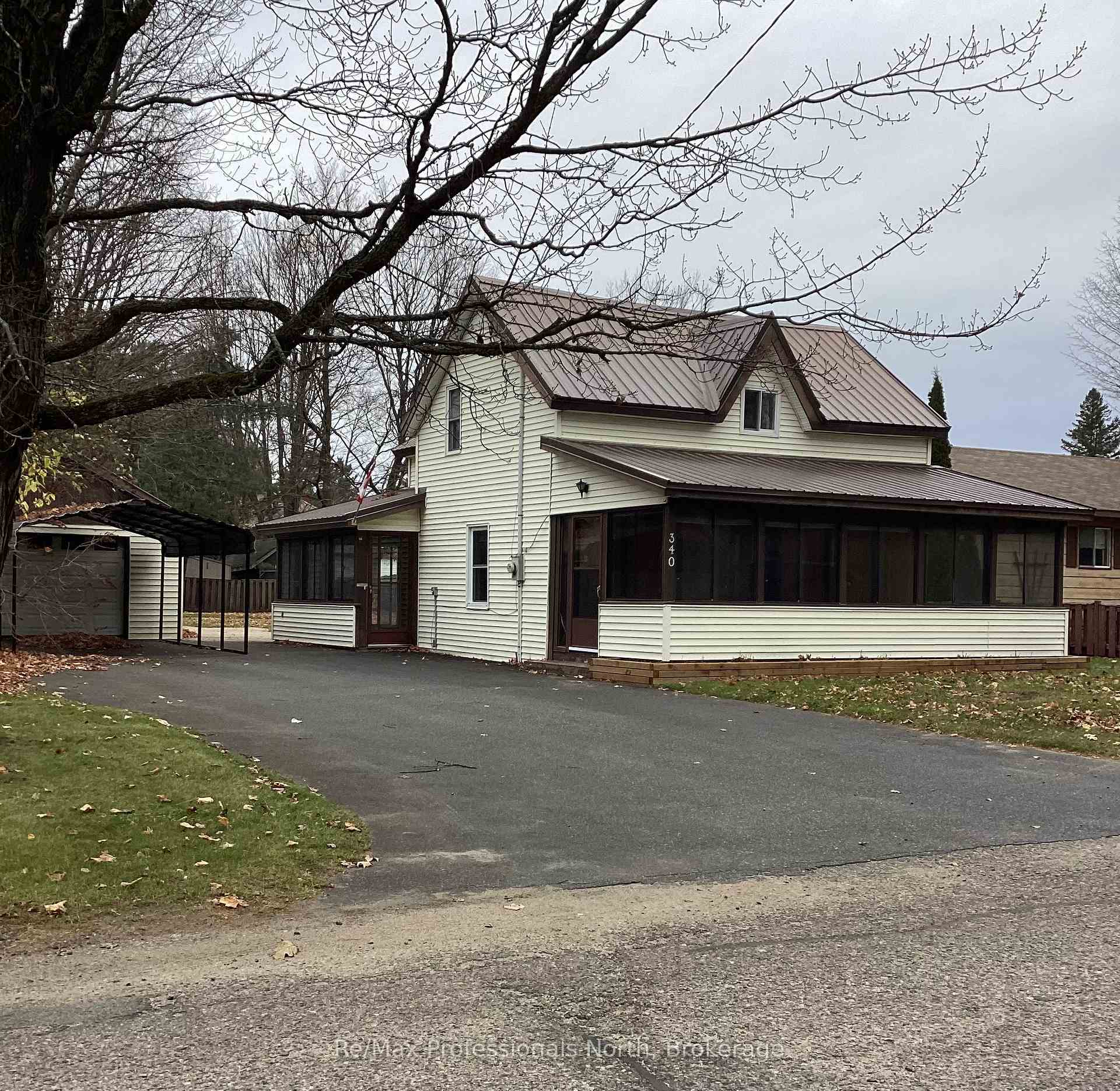 Photo 1 of 340 Bishop Street, Gravenhurst, Muskoka (S) — HOMEH
