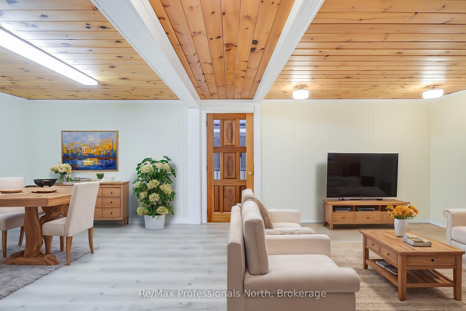 Photo 8 of 340 Bishop Street, Gravenhurst, Muskoka (S) — HOMEH