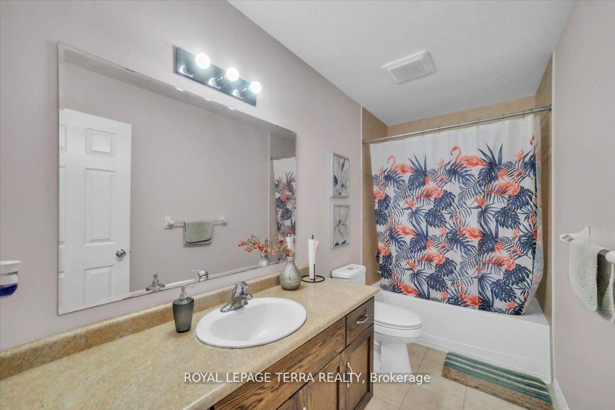 Photo 25 of 31 Vipond Street, Guelph, Grange Road — HOMEH