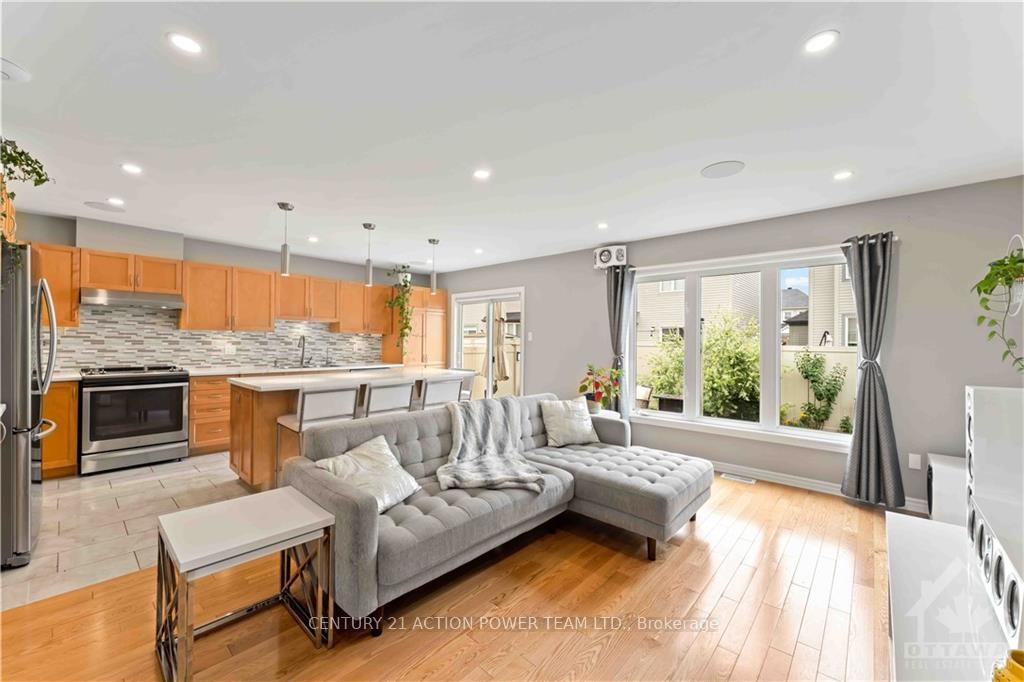 Photo 6 of 3227 Foxhound Way, Ottawa, Barrhaven - Half Moon Bay — HOMEH