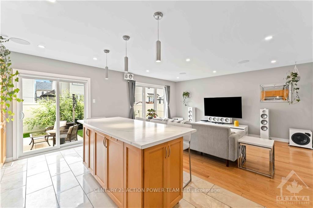 Photo 8 of 3227 Foxhound Way, Ottawa, Barrhaven - Half Moon Bay — HOMEH