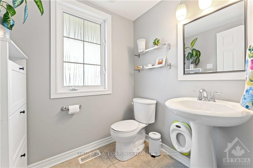 Photo 14 of 3227 Foxhound Way, Ottawa, Barrhaven - Half Moon Bay — HOMEH