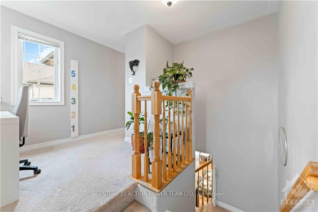 Photo 15 of 3227 Foxhound Way, Ottawa, Barrhaven - Half Moon Bay — HOMEH