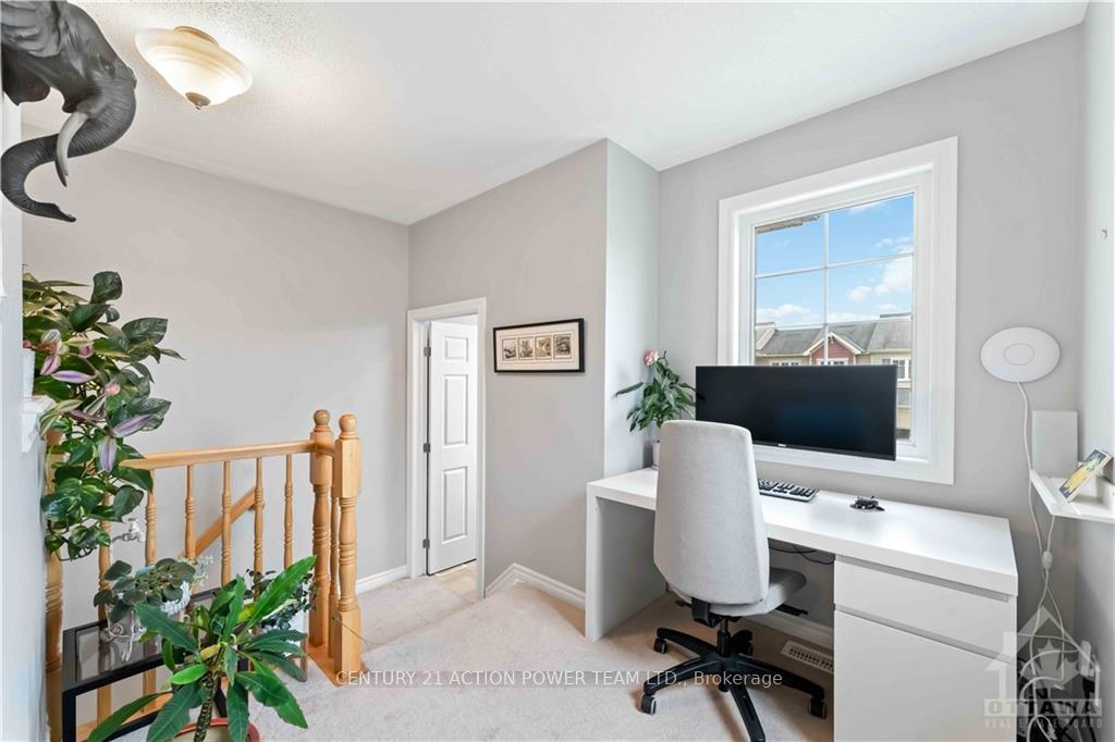 Photo 16 of 3227 Foxhound Way, Ottawa, Barrhaven - Half Moon Bay — HOMEH