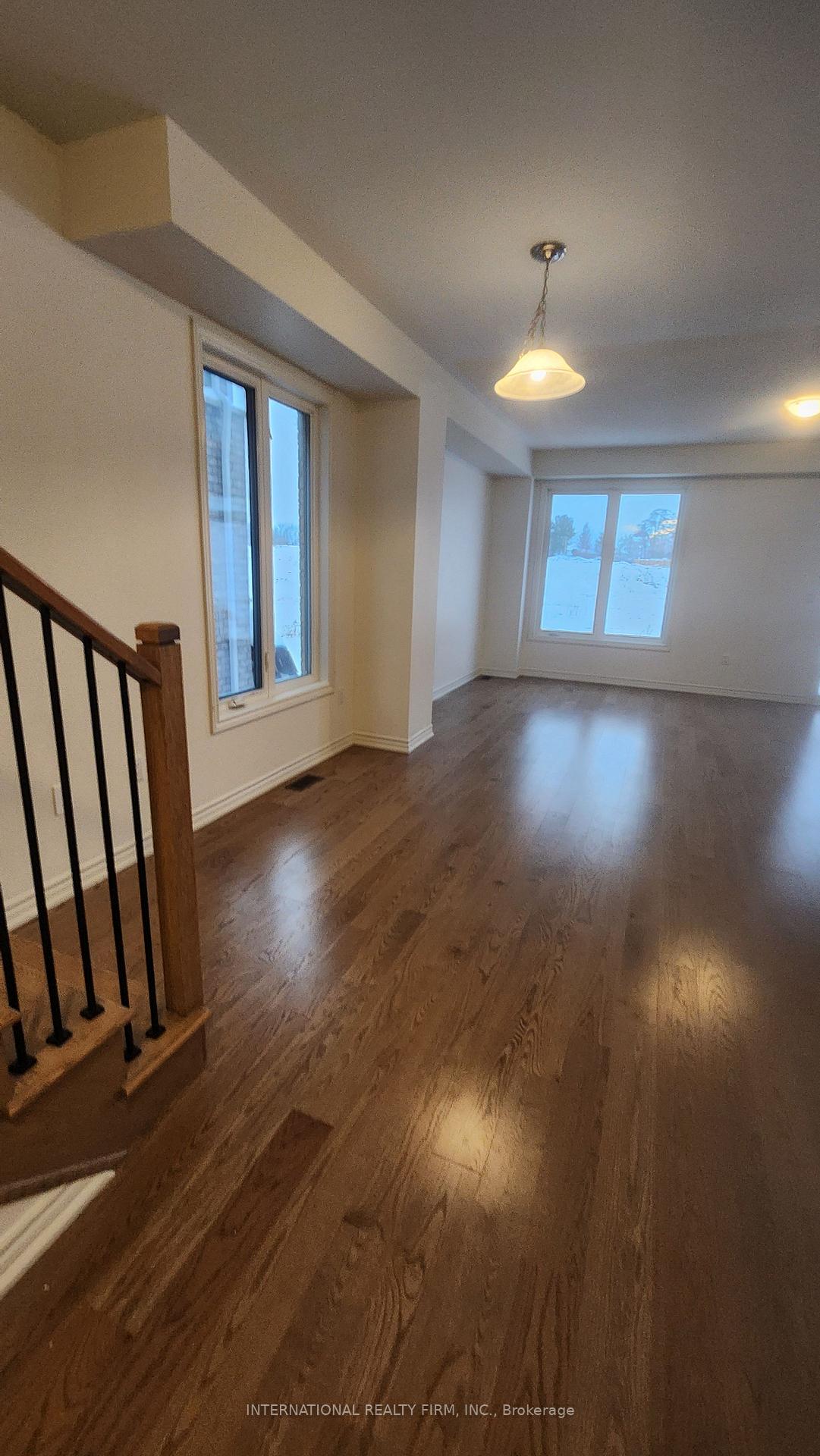 Photo 5 of 157 Shepherd Drive, Barrie, Rural Barrie Southeast — HOMEH