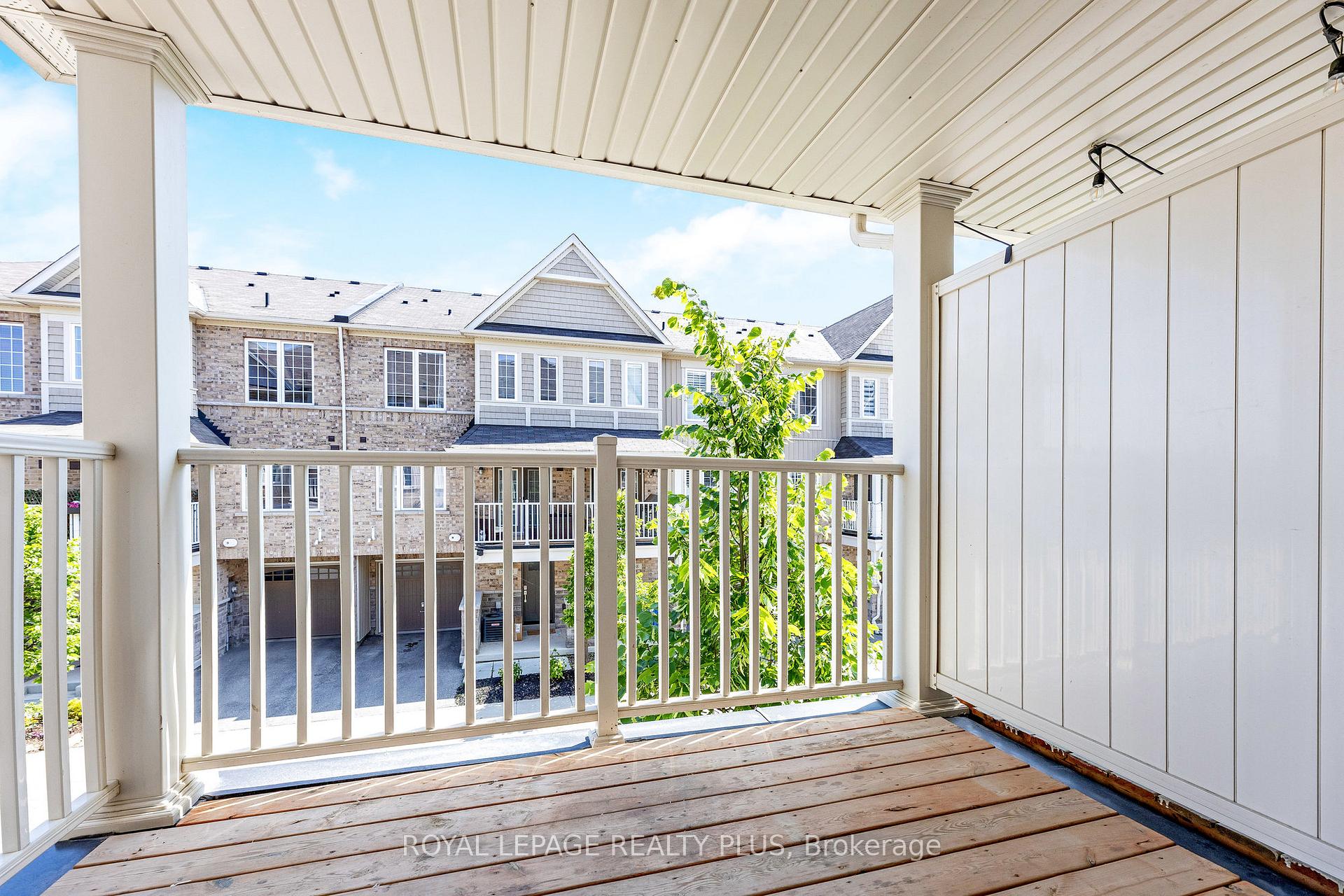 Photo 2 of 88 Decorso Drive, Guelph, Kortright East — HOMEH