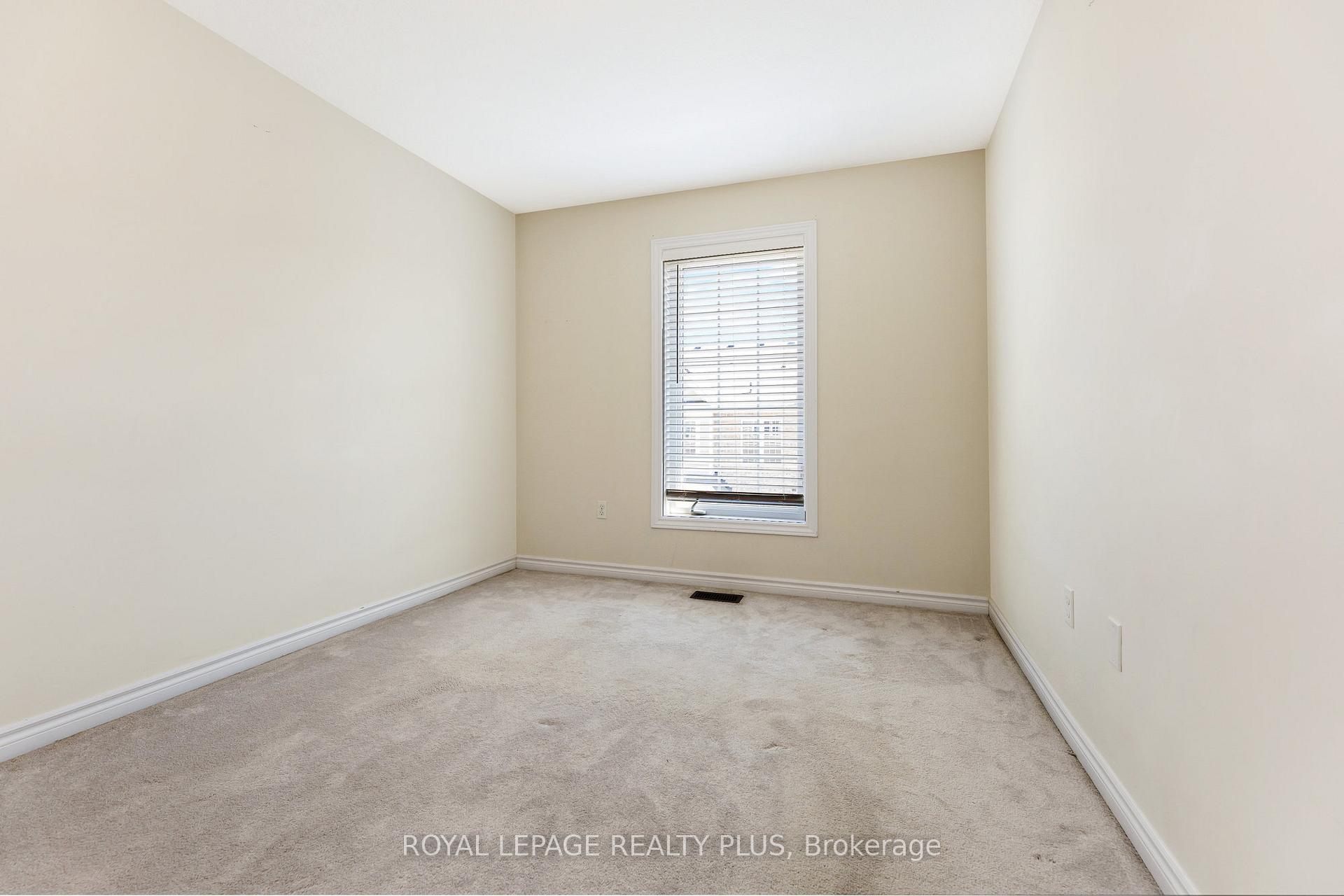 Photo 7 of 88 Decorso Drive, Guelph, Kortright East — HOMEH