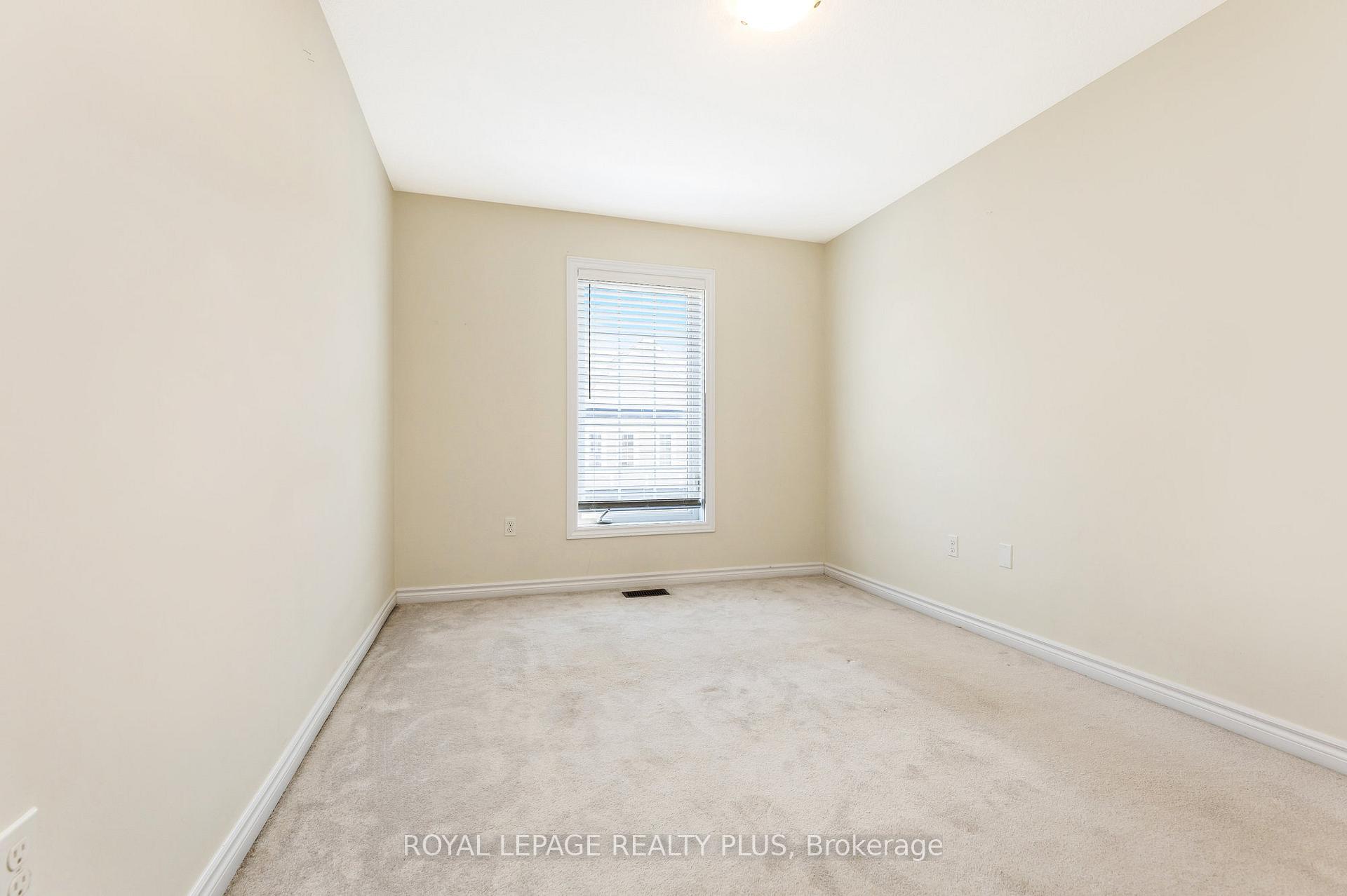Photo 9 of 88 Decorso Drive, Guelph, Kortright East — HOMEH
