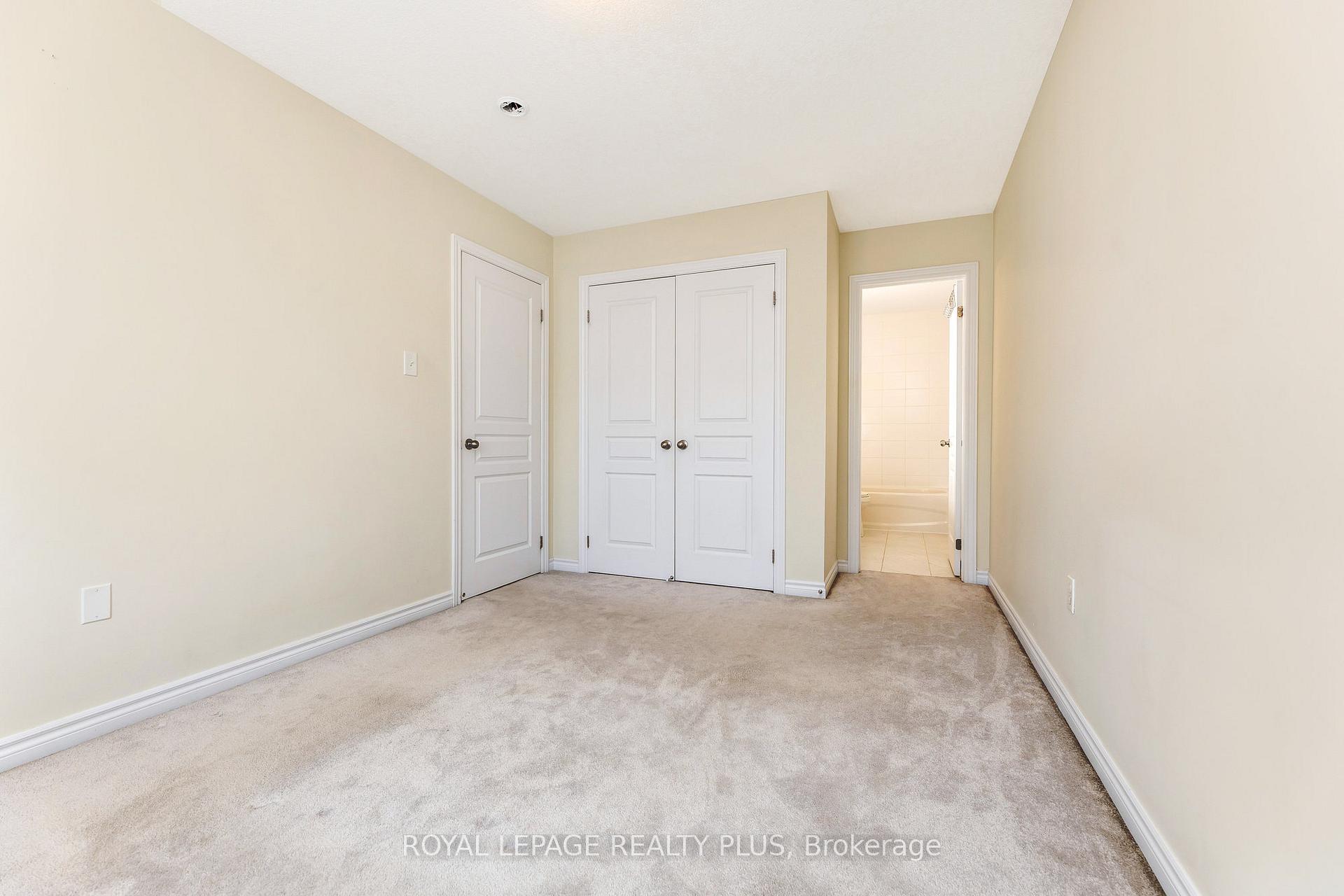 Photo 11 of 88 Decorso Drive, Guelph, Kortright East — HOMEH