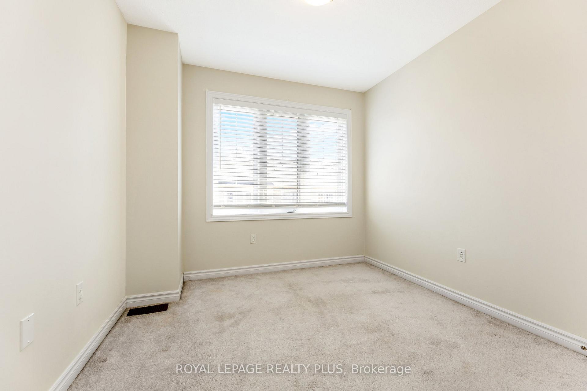 Photo 14 of 88 Decorso Drive, Guelph, Kortright East — HOMEH