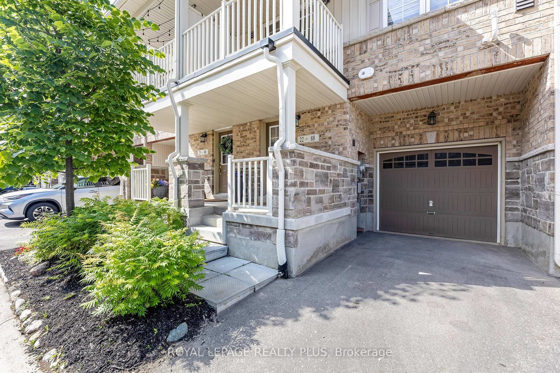 Photo 20 of 88 Decorso Drive, Guelph, Kortright East — HOMEH