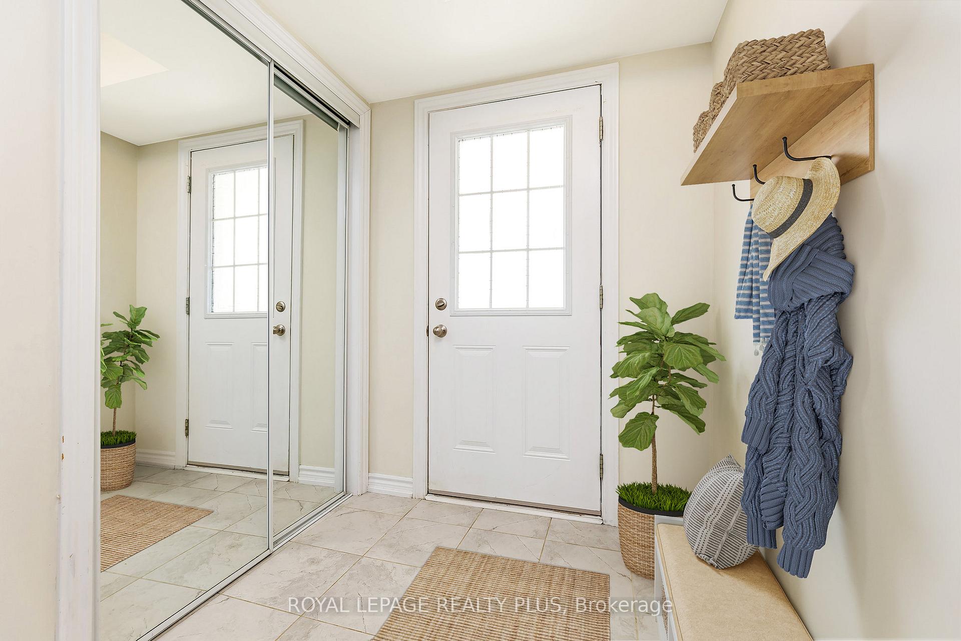 Photo 24 of 88 Decorso Drive, Guelph, Kortright East — HOMEH